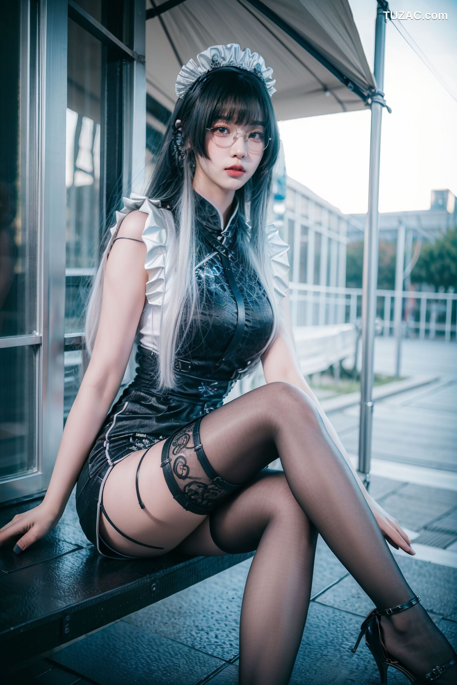 AI美女-拟实-哥特风眼镜女仆