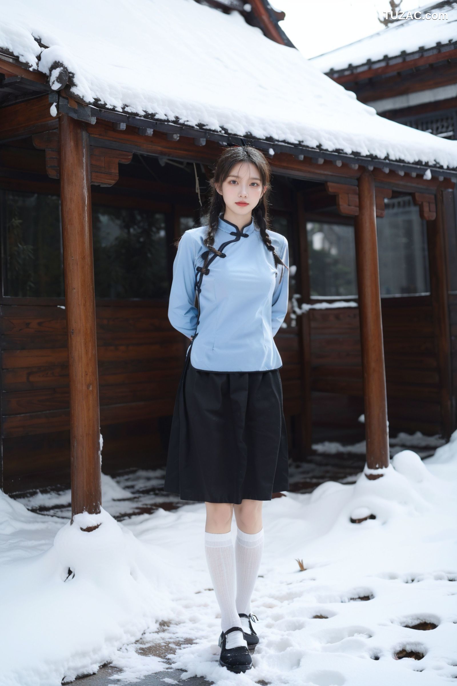 AI美女-拟实-民国风蓝衣黑裙-纯净版