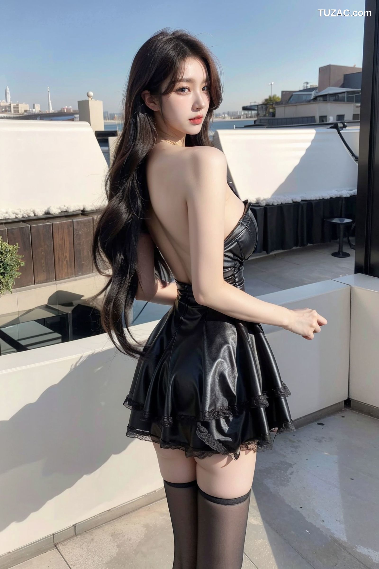 AI美女-拟实-黑色皮质抹胸连衣百褶裙