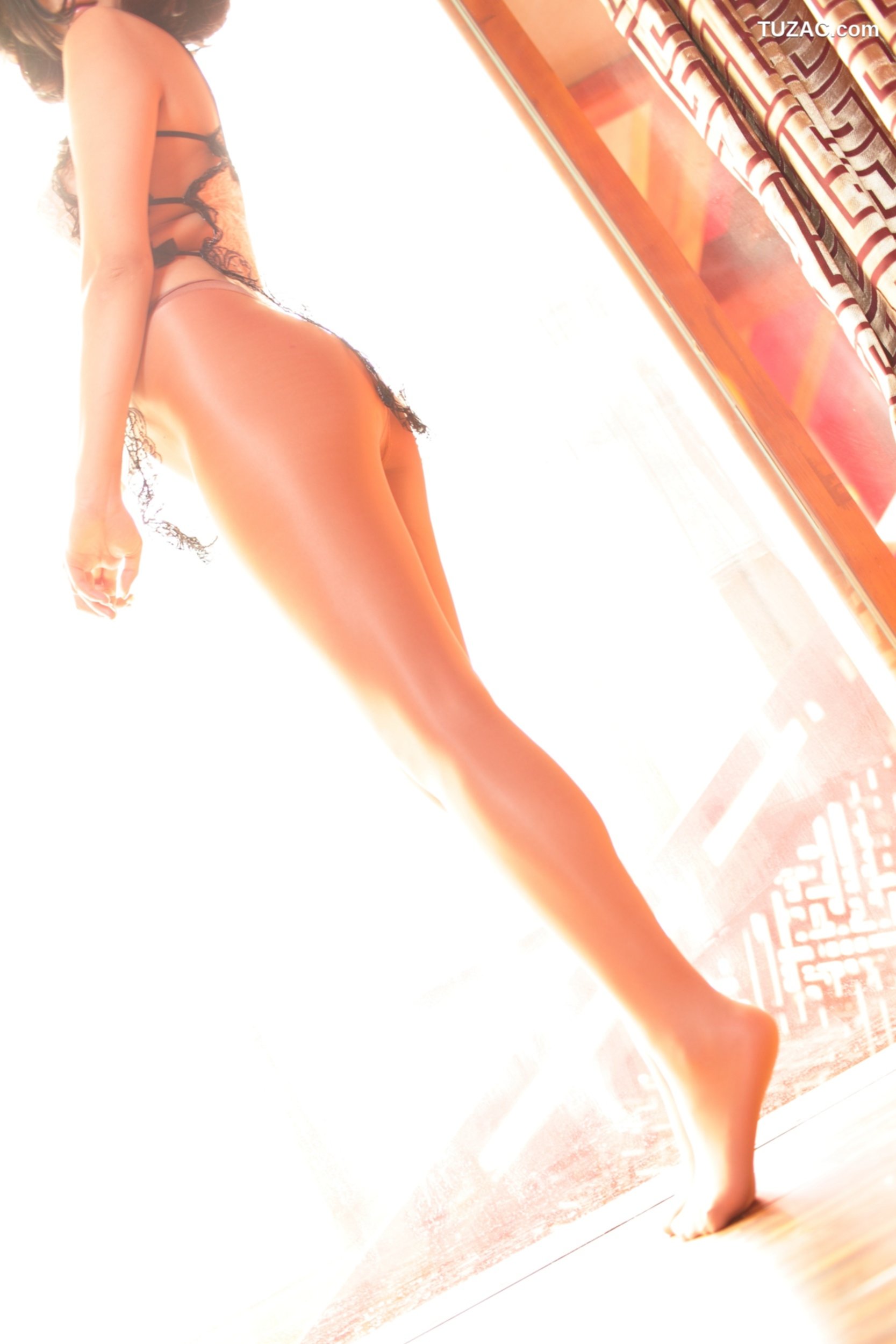 AISS爱丝-F4018-《古色古香的油亮丝》