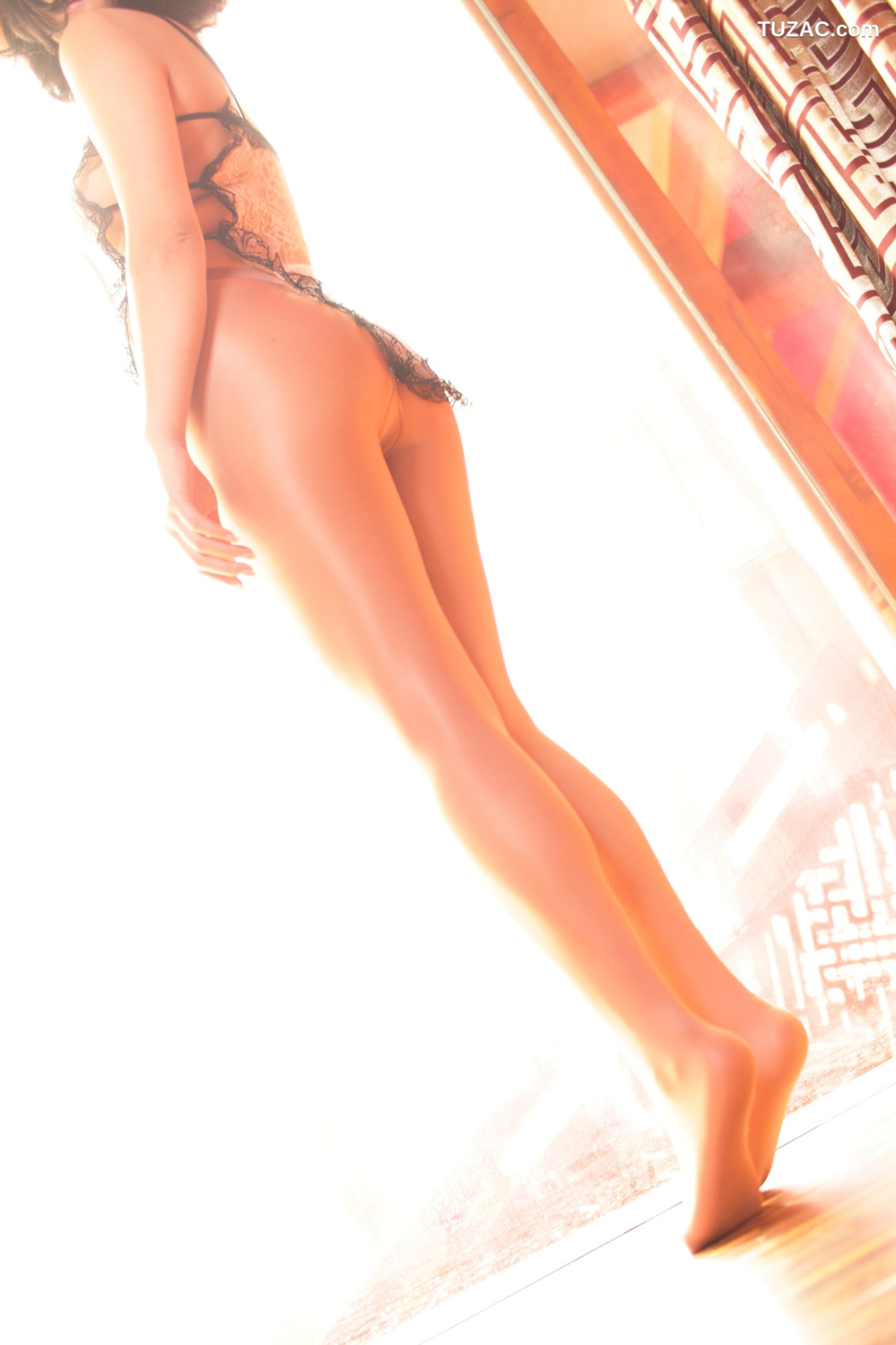 AISS爱丝-F4018-《古色古香的油亮丝》