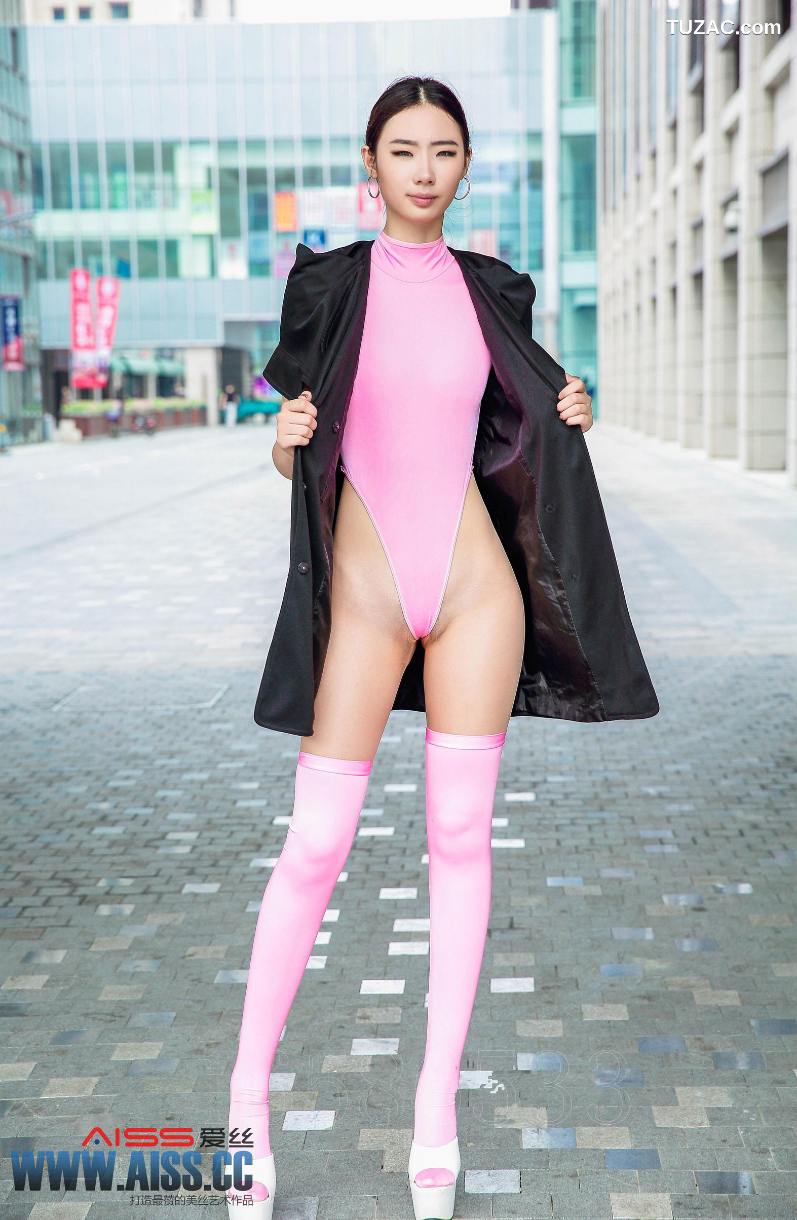 AISS爱丝-F5033-腿玩年-《细高叉的感觉》