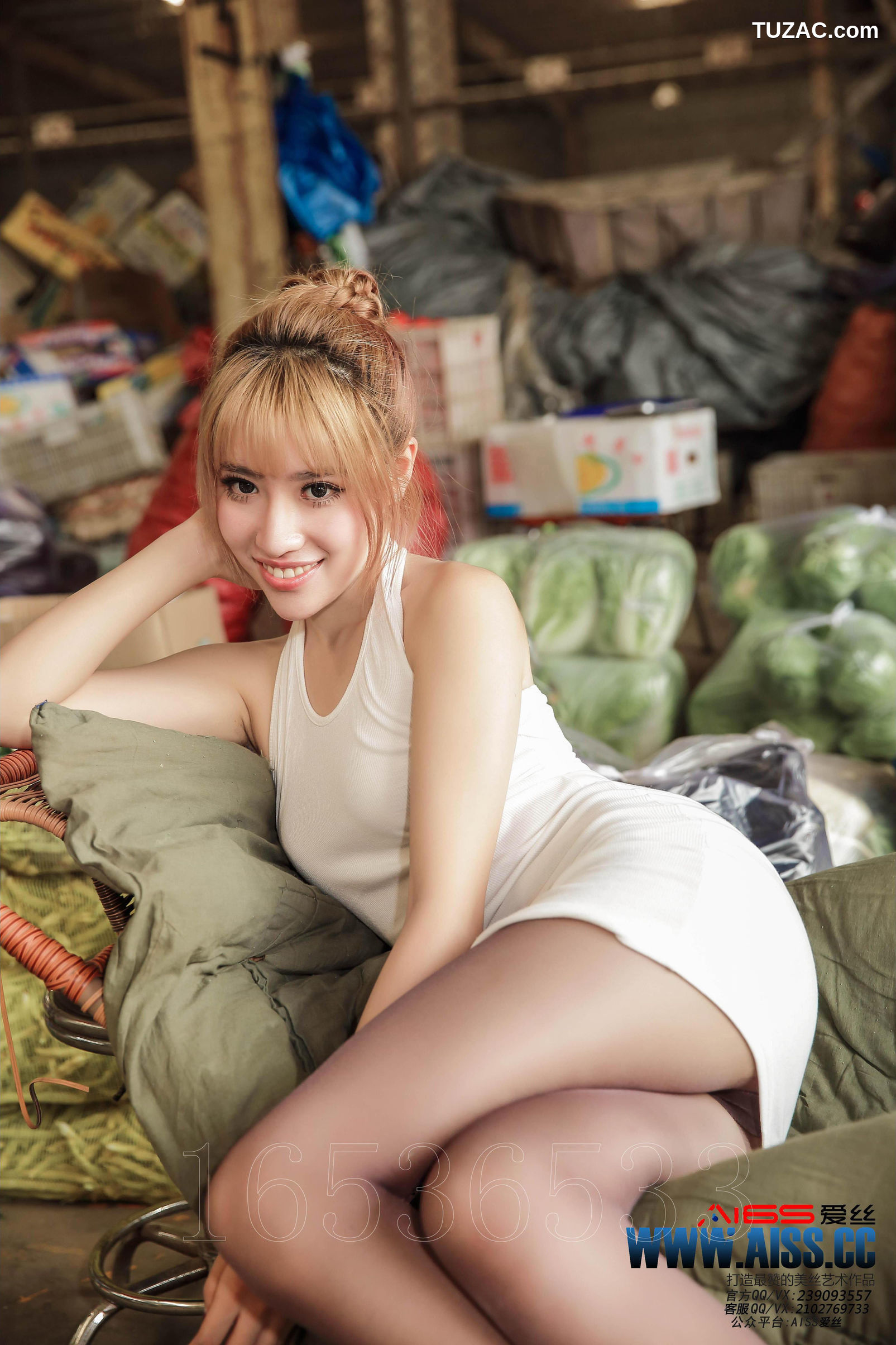 AISS爱丝-F6012-何冉-《闹市-美丝》