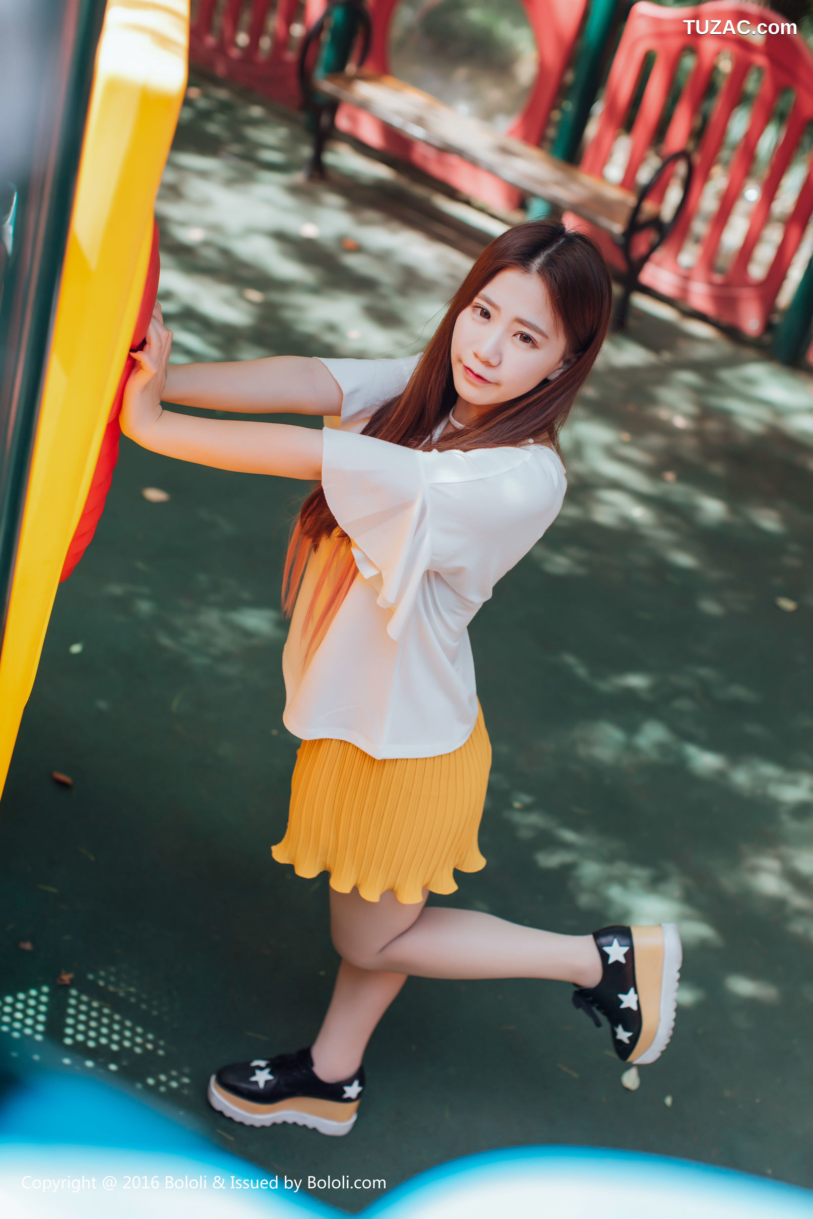 BoLoli波萝社-Vol.109-董成丽-儿童游乐场的美女