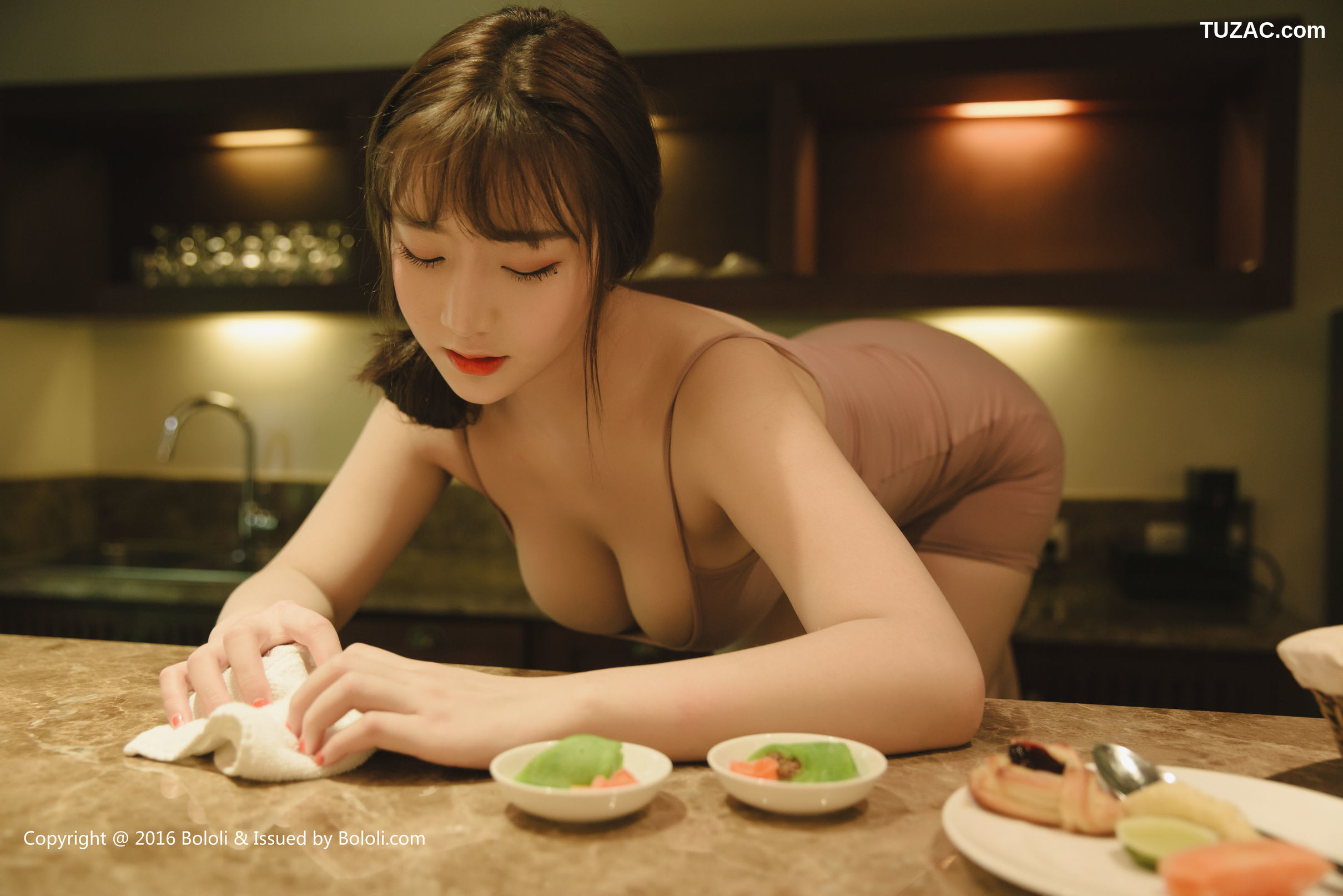 BoLoli波萝社-Vol.114-芒果milk-巨乳甜妞