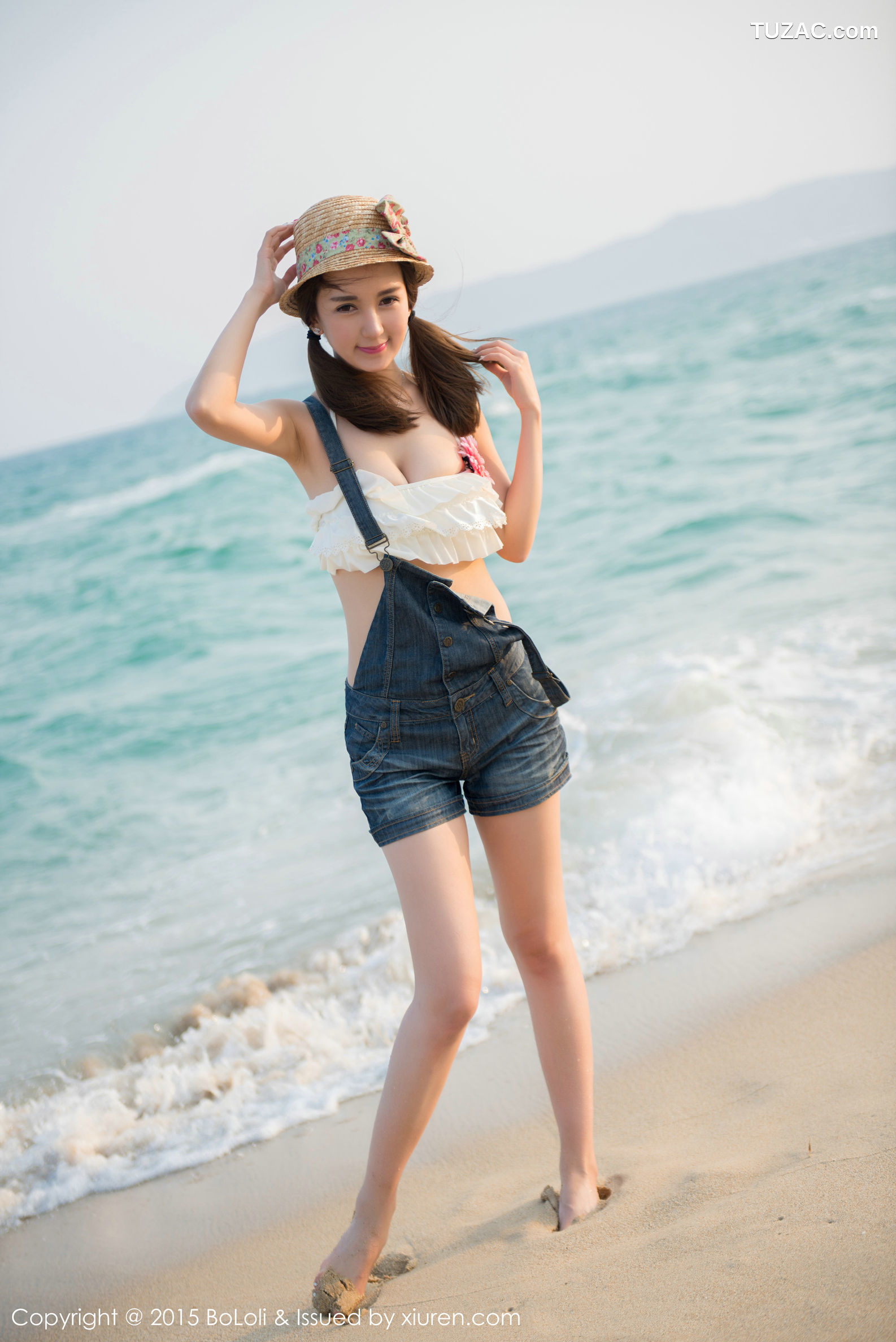 BoLoli波萝社-vol.015-monkey_小潘鼠-三亚旅拍又萌又美外拍系列-