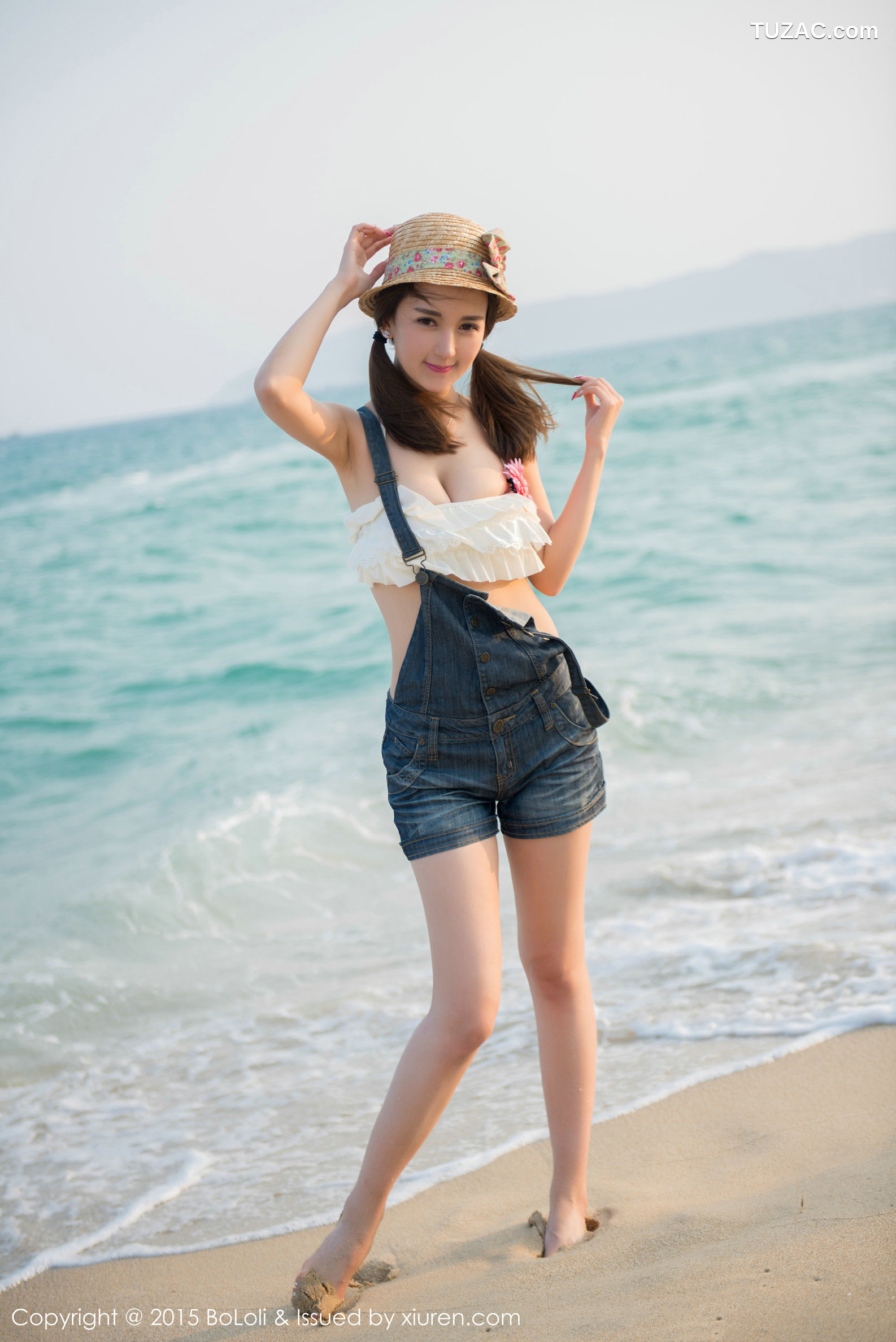 BoLoli波萝社-vol.015-monkey_小潘鼠-三亚旅拍又萌又美外拍系列-