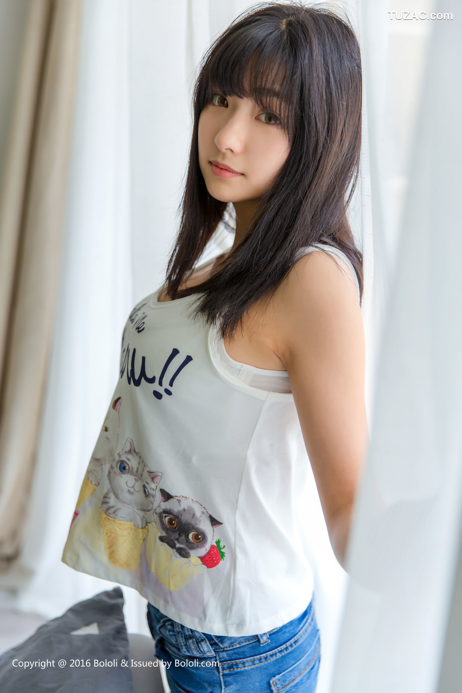 Kimoe激萌文化-001-周闻《遐想少女球球的空间》