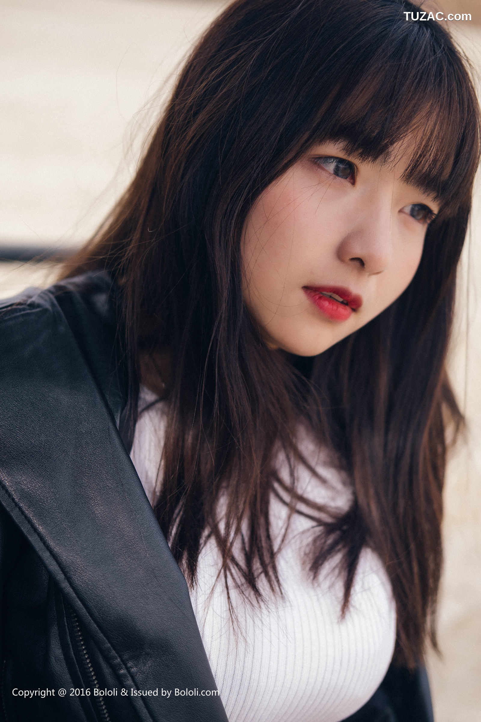 Kimoe激萌文化-010-周闻-球球《沙漠机车女》