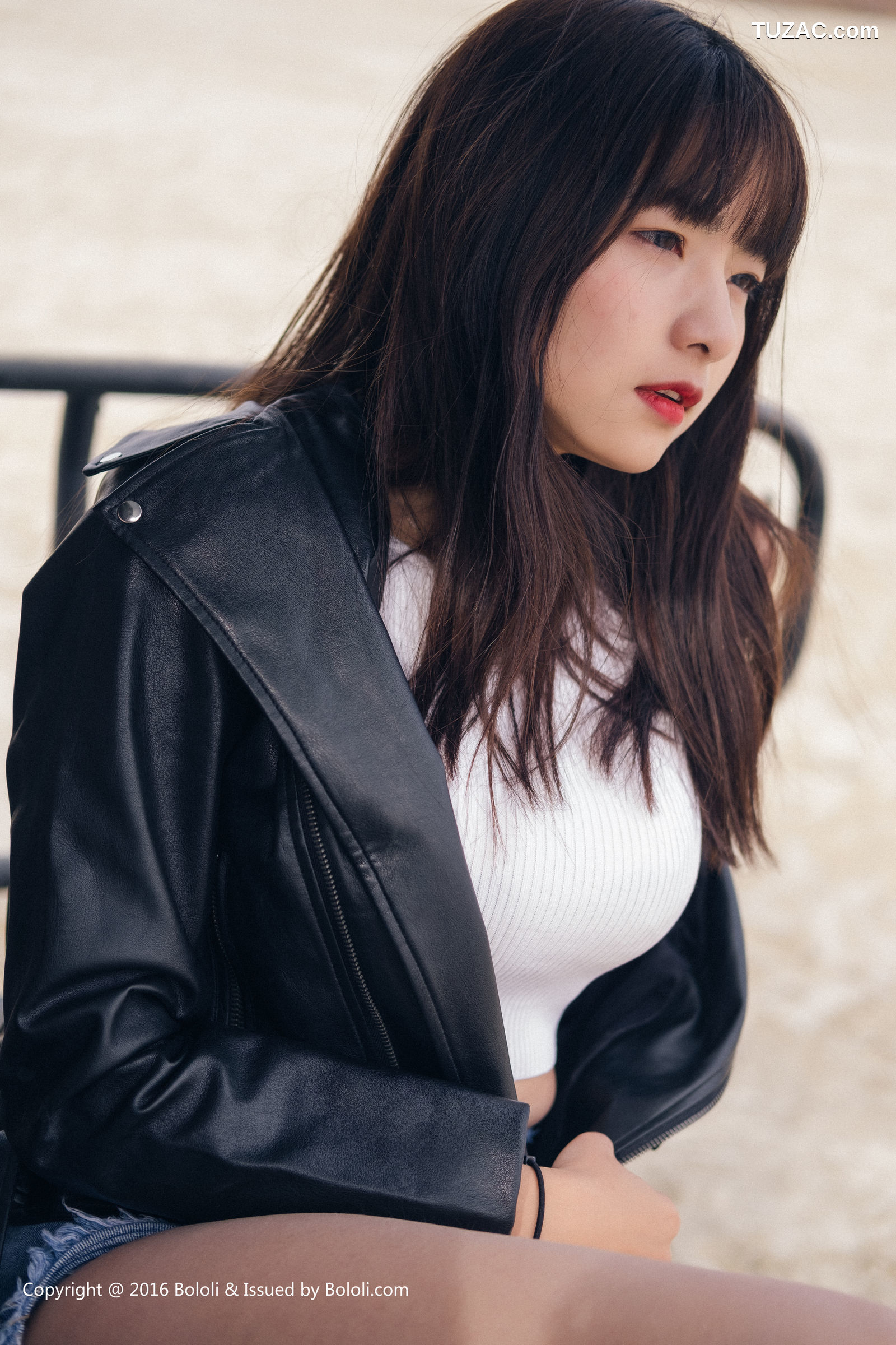 Kimoe激萌文化-010-周闻-球球《沙漠机车女》