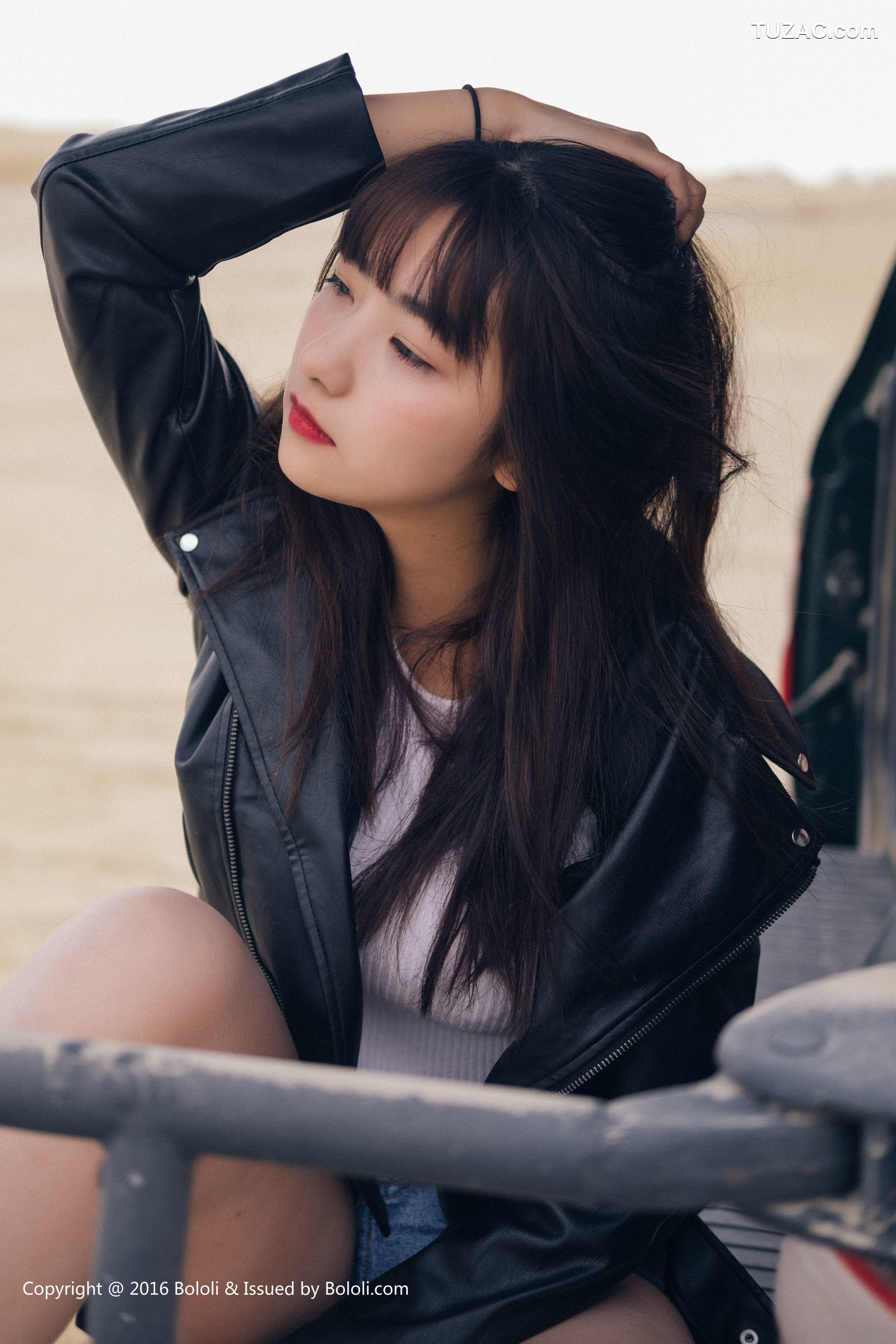 Kimoe激萌文化-010-周闻-球球《沙漠机车女》