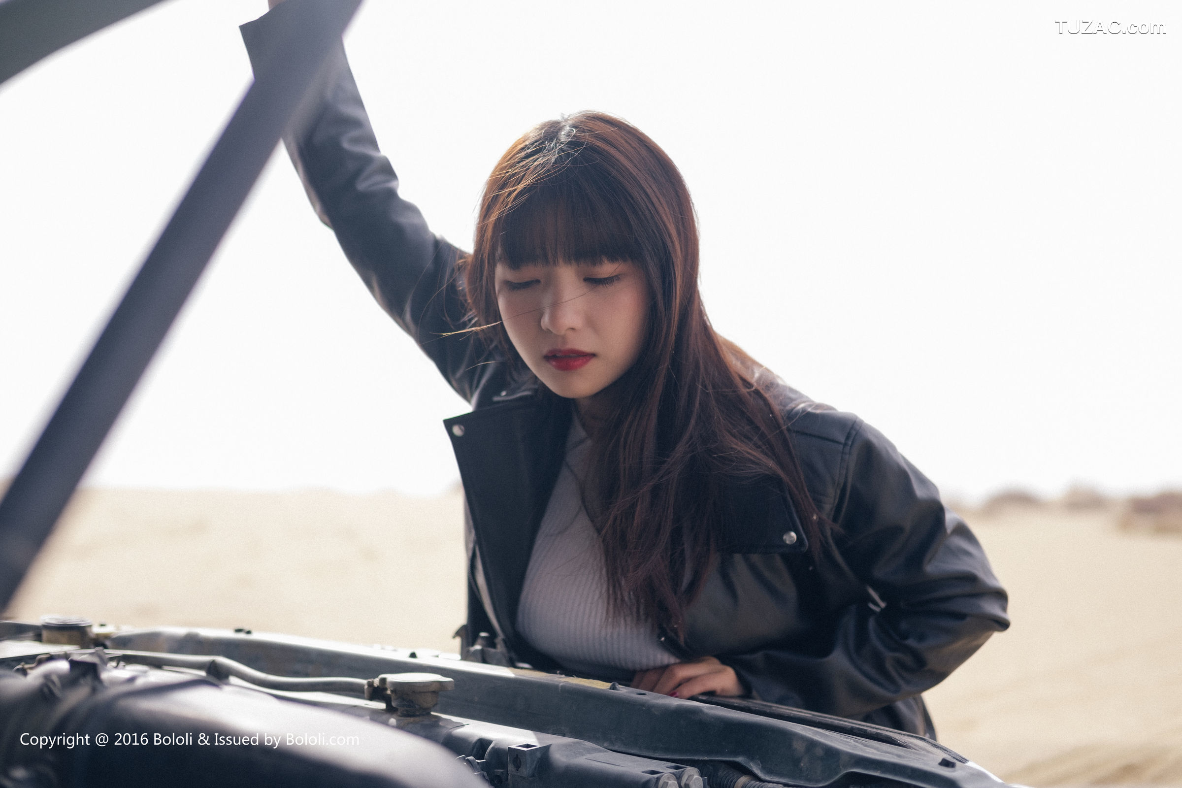 Kimoe激萌文化-010-周闻-球球《沙漠机车女》