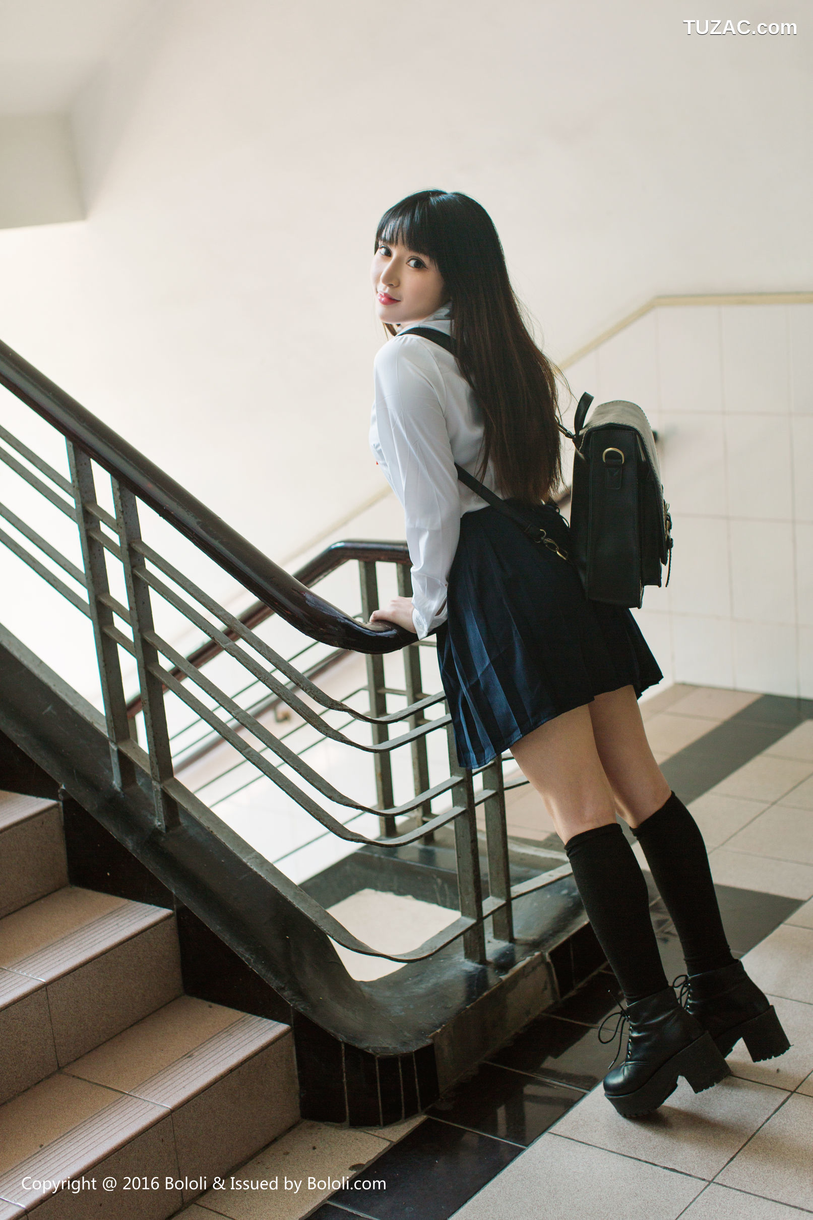 Kimoe激萌文化-019-豆豆《校服女生》