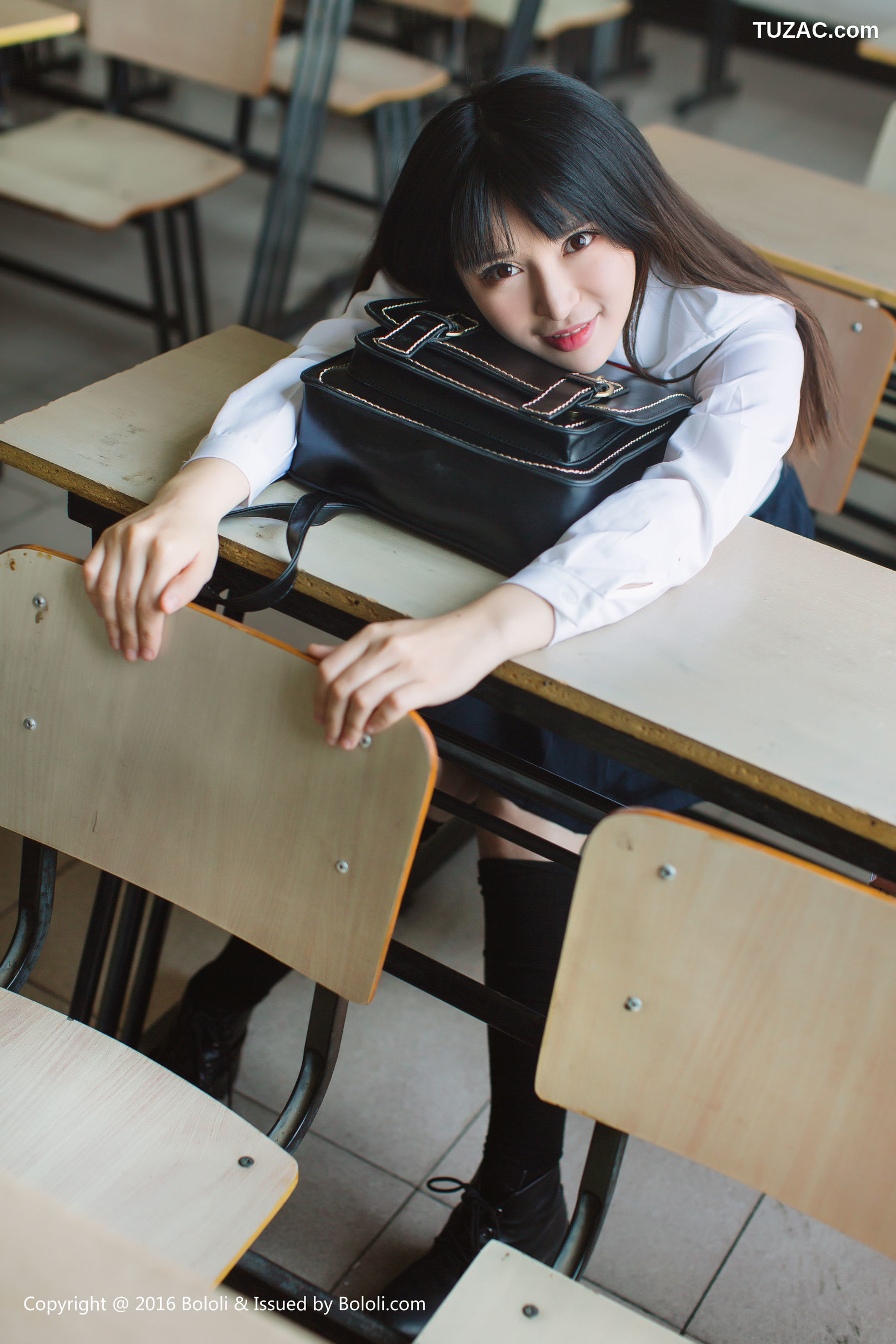 Kimoe激萌文化-019-豆豆《校服女生》