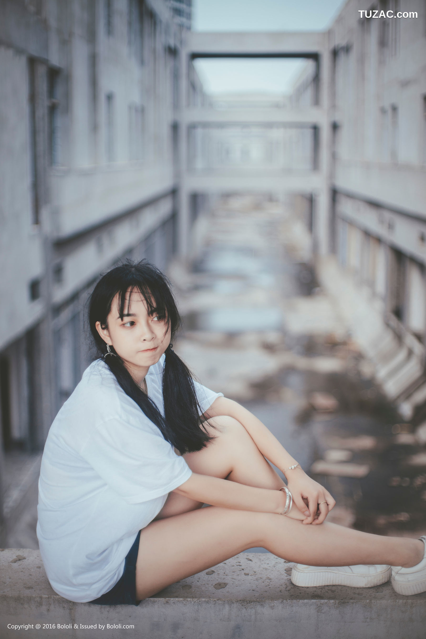 Kimoe激萌文化-020-超凶的诺废墟中的清新少女