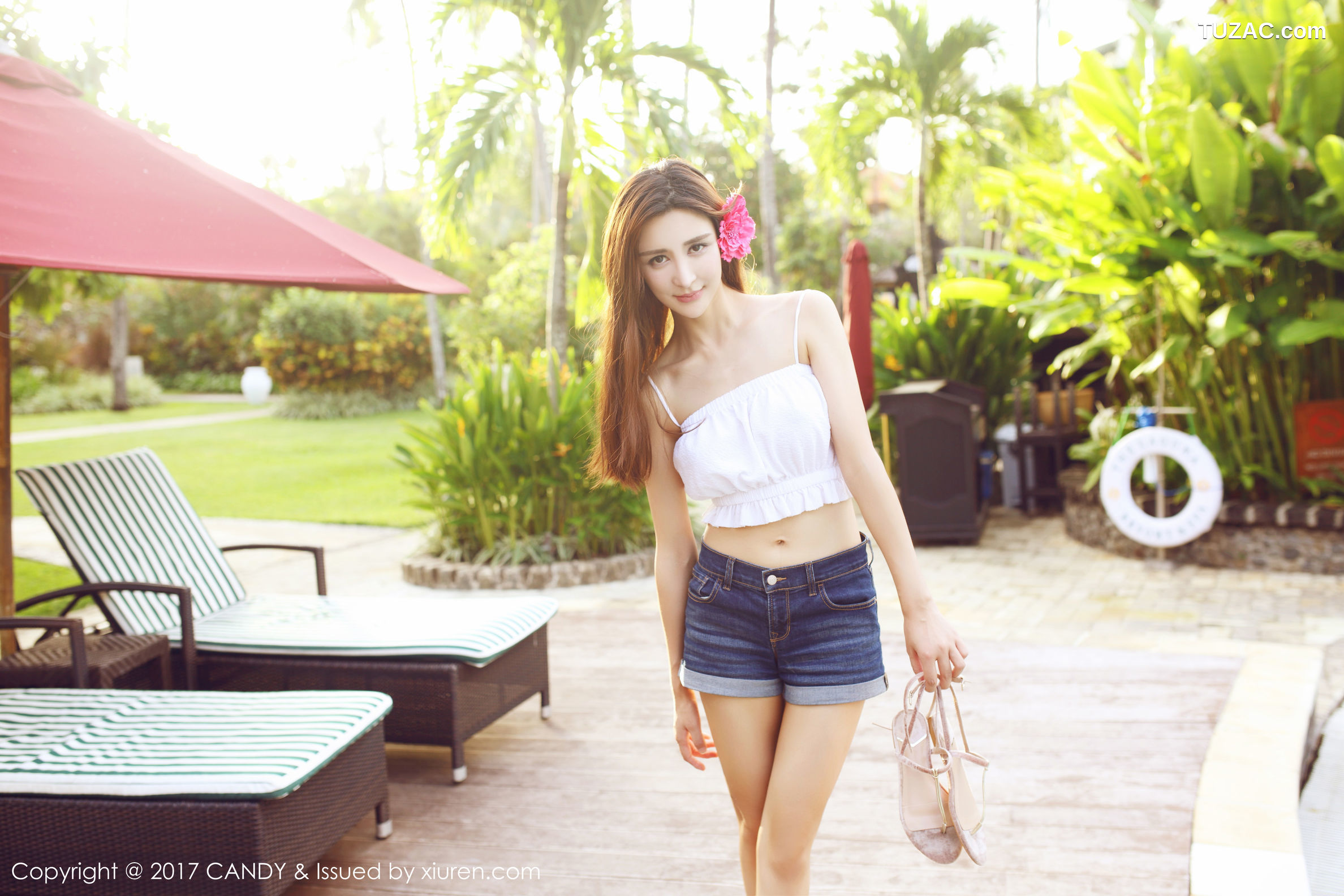 Candy糖果画报-030-伊莉娜-《牛仔热裤-泳池比基尼》-2017.08.30