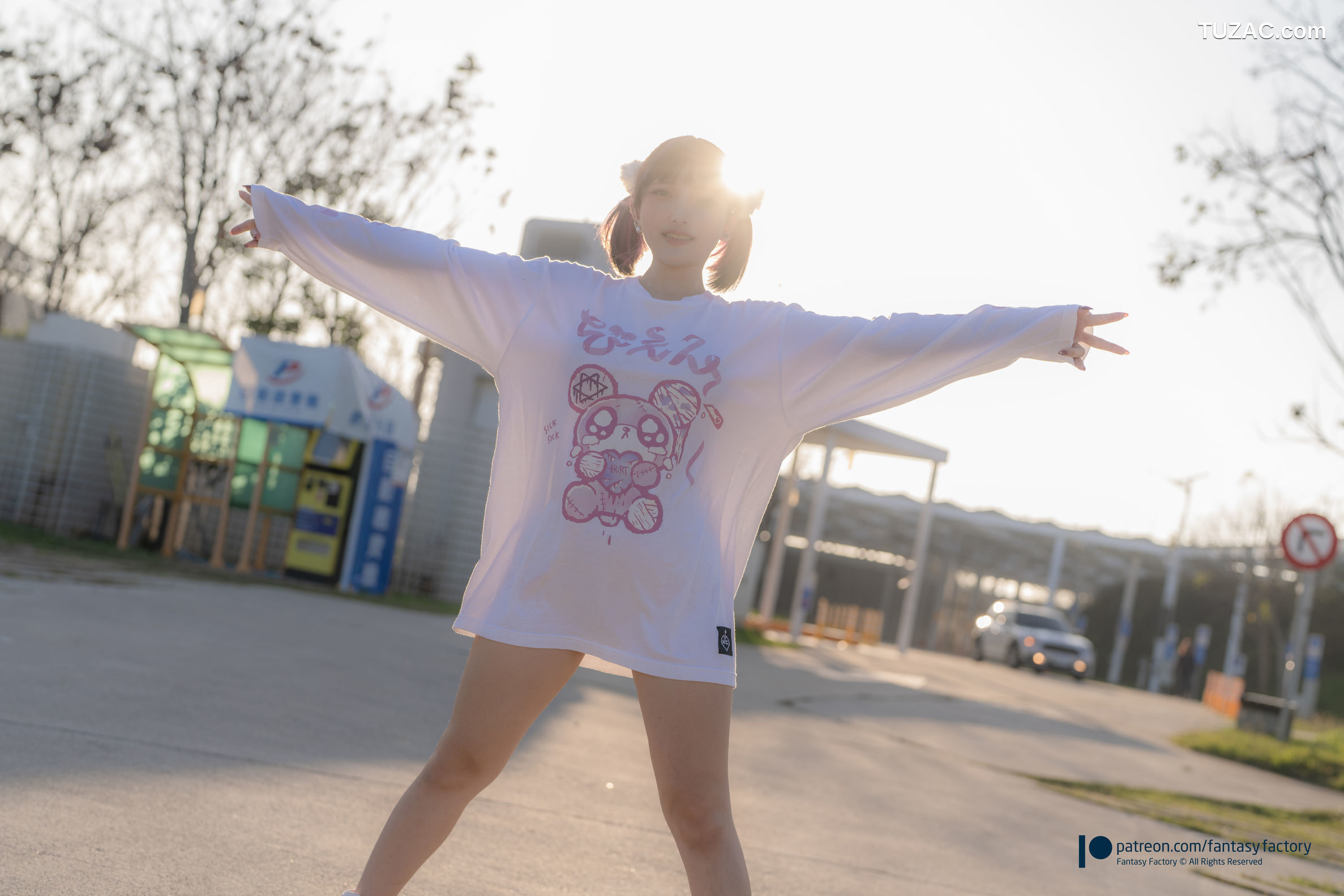 Fantasy-Factory-小丁Ding-户外露出play-outdoors-2022.05