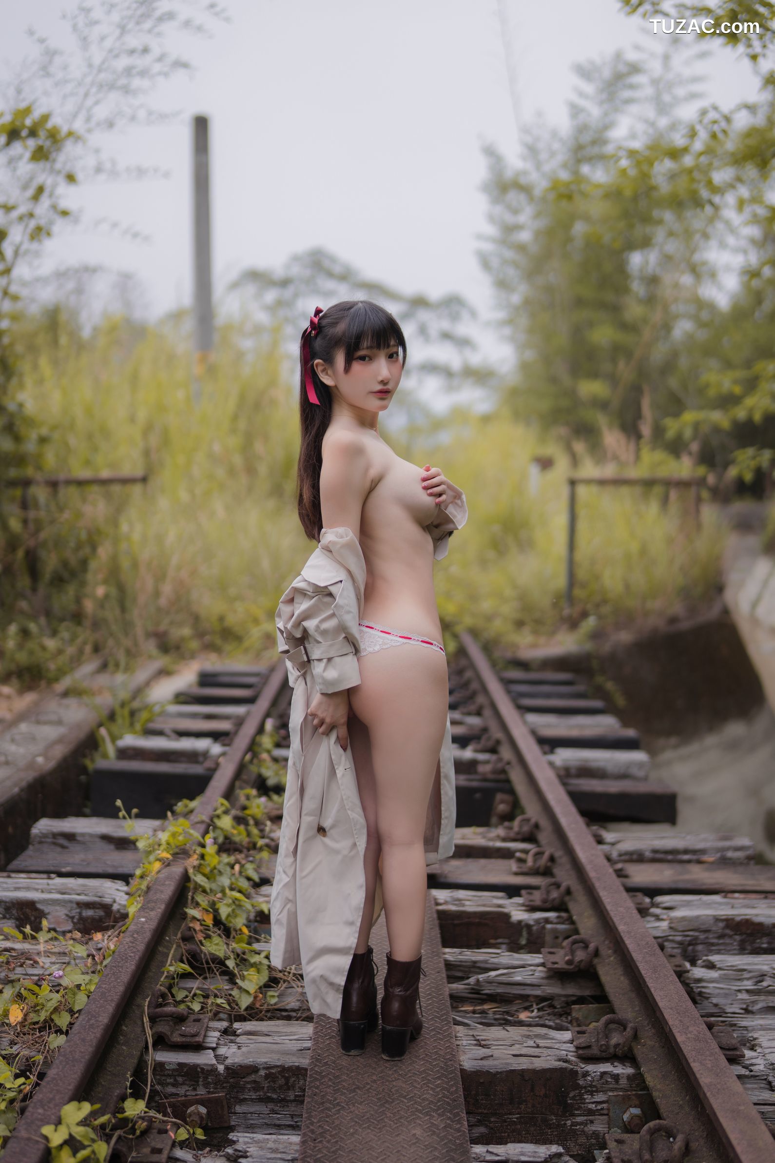 Fantasy-Factory-小丁Ding-网络相册泄露版-Web-Photobook-Leak-户外露出