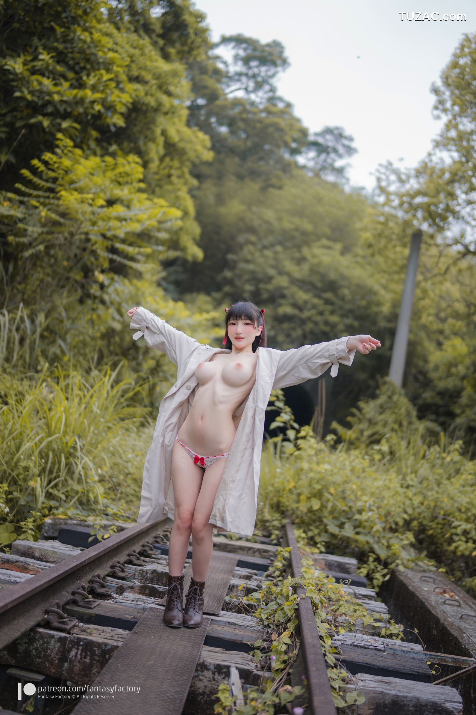 Fantasy-Factory-小丁Ding-网络相册泄露版-Web-Photobook-Leak-户外露出