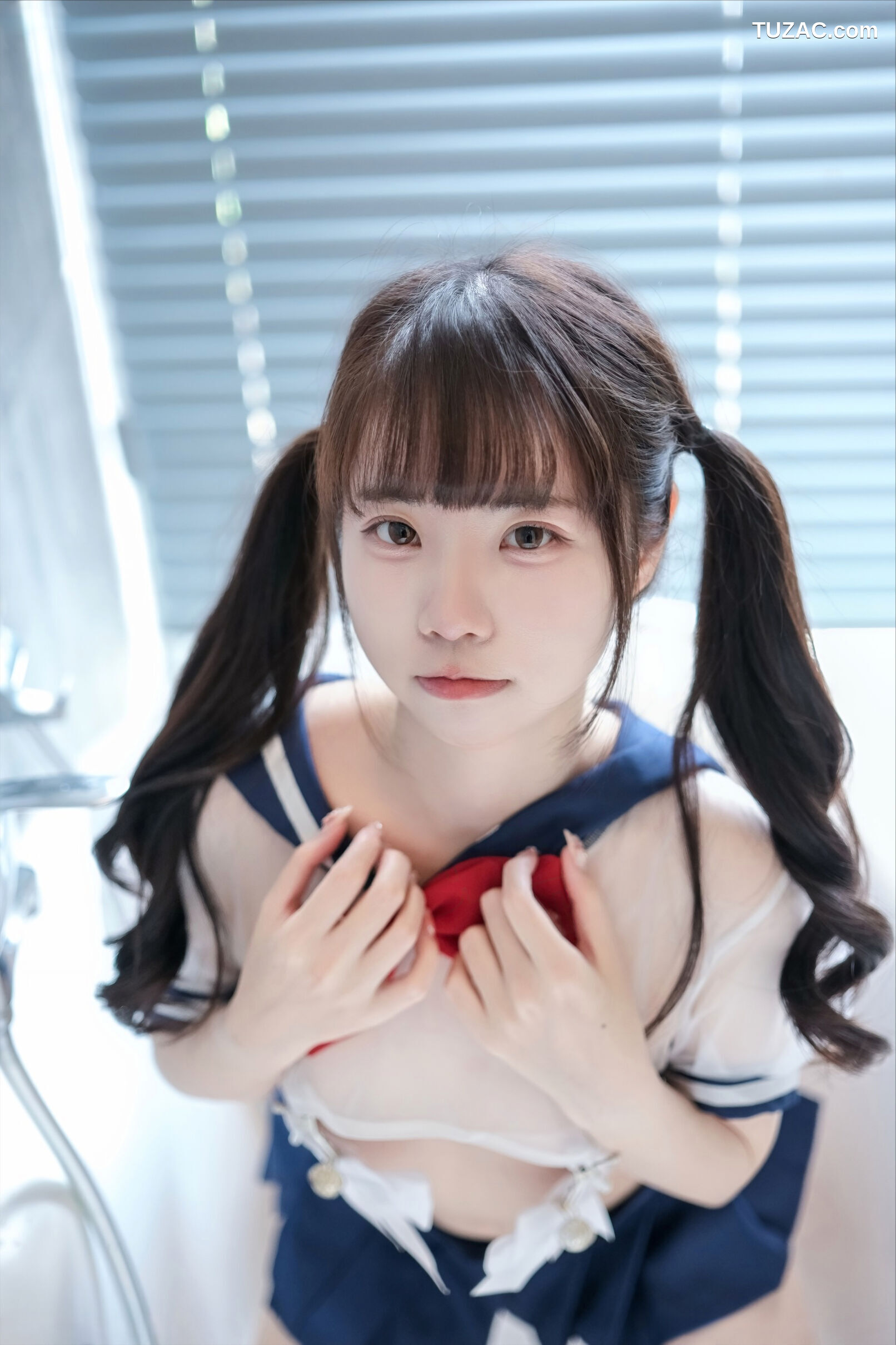 可可小白兔-透明学生服