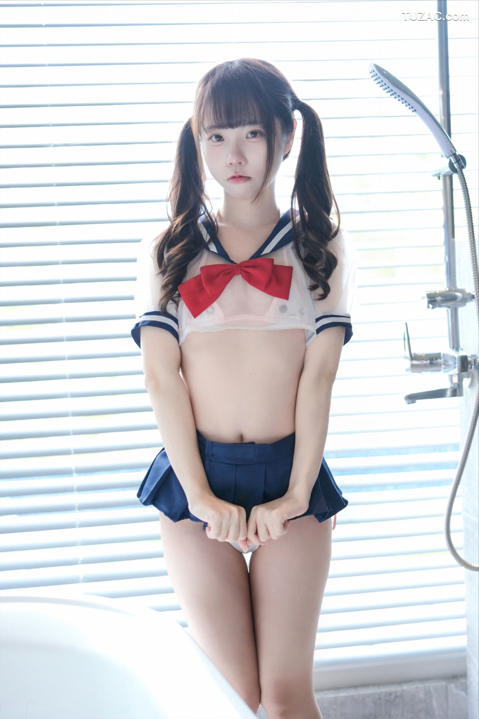 可可小白兔-透明学生服