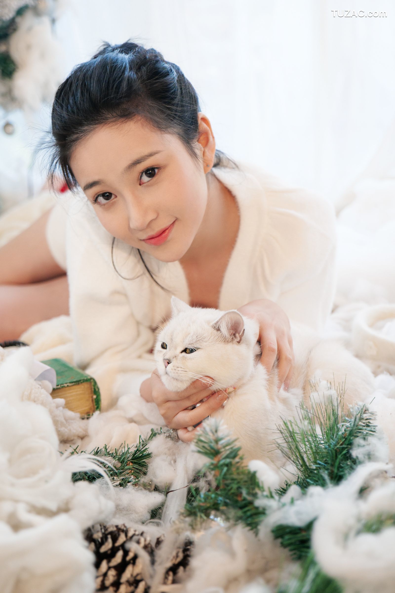 年年-More-Than-Every-Year