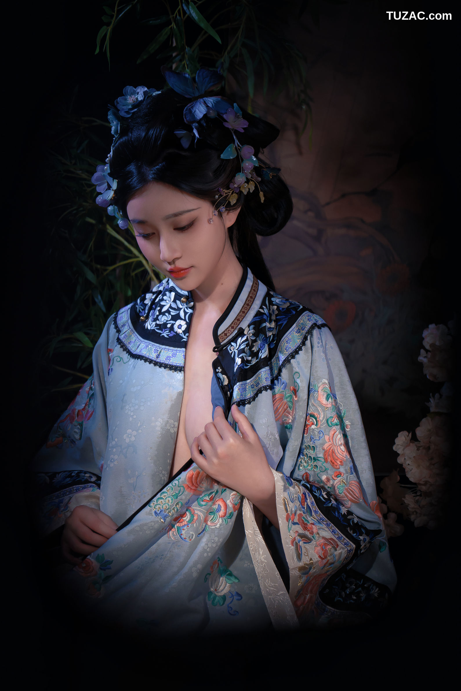 年年Nnian-丝兰陵