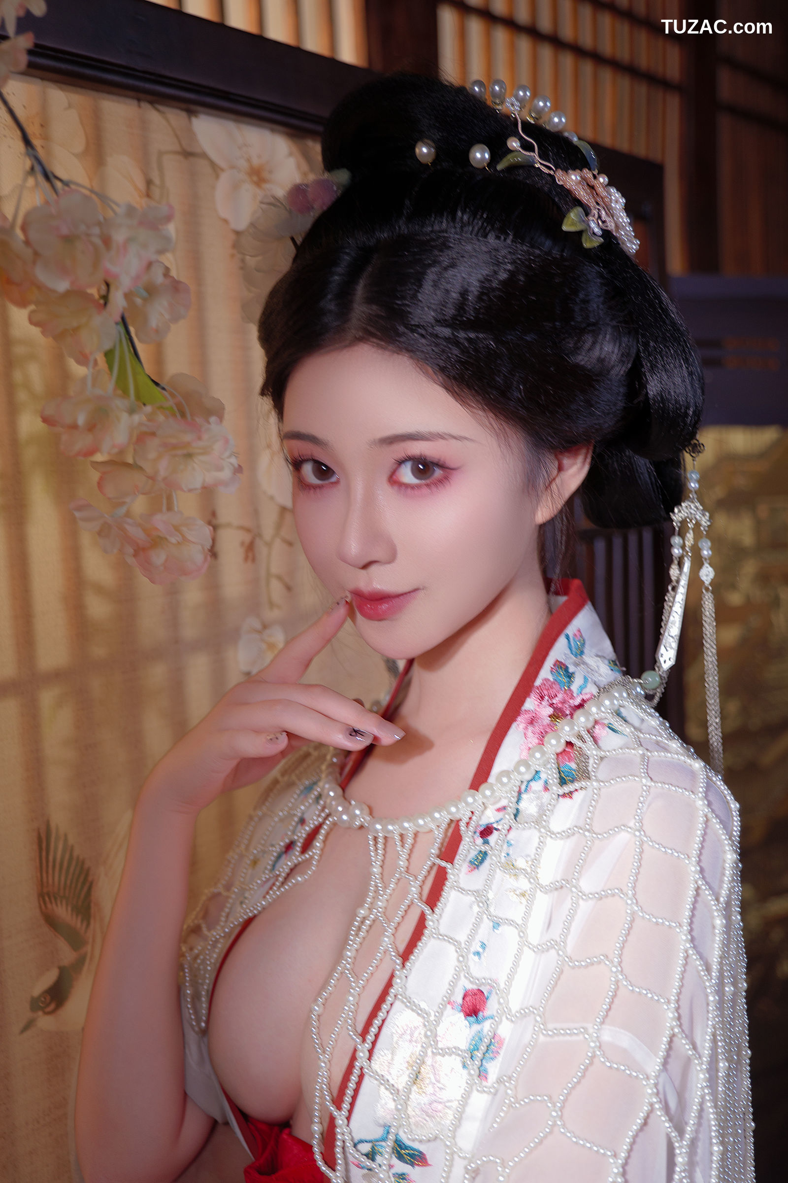 年年Nnian-广寒宫