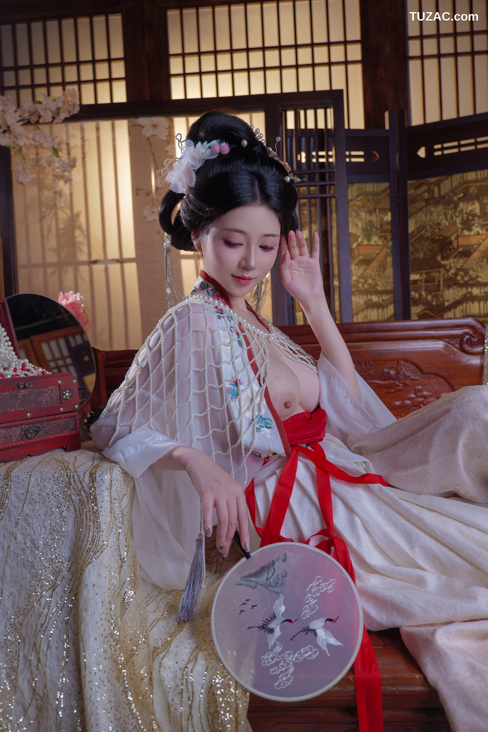 年年Nnian-广寒宫