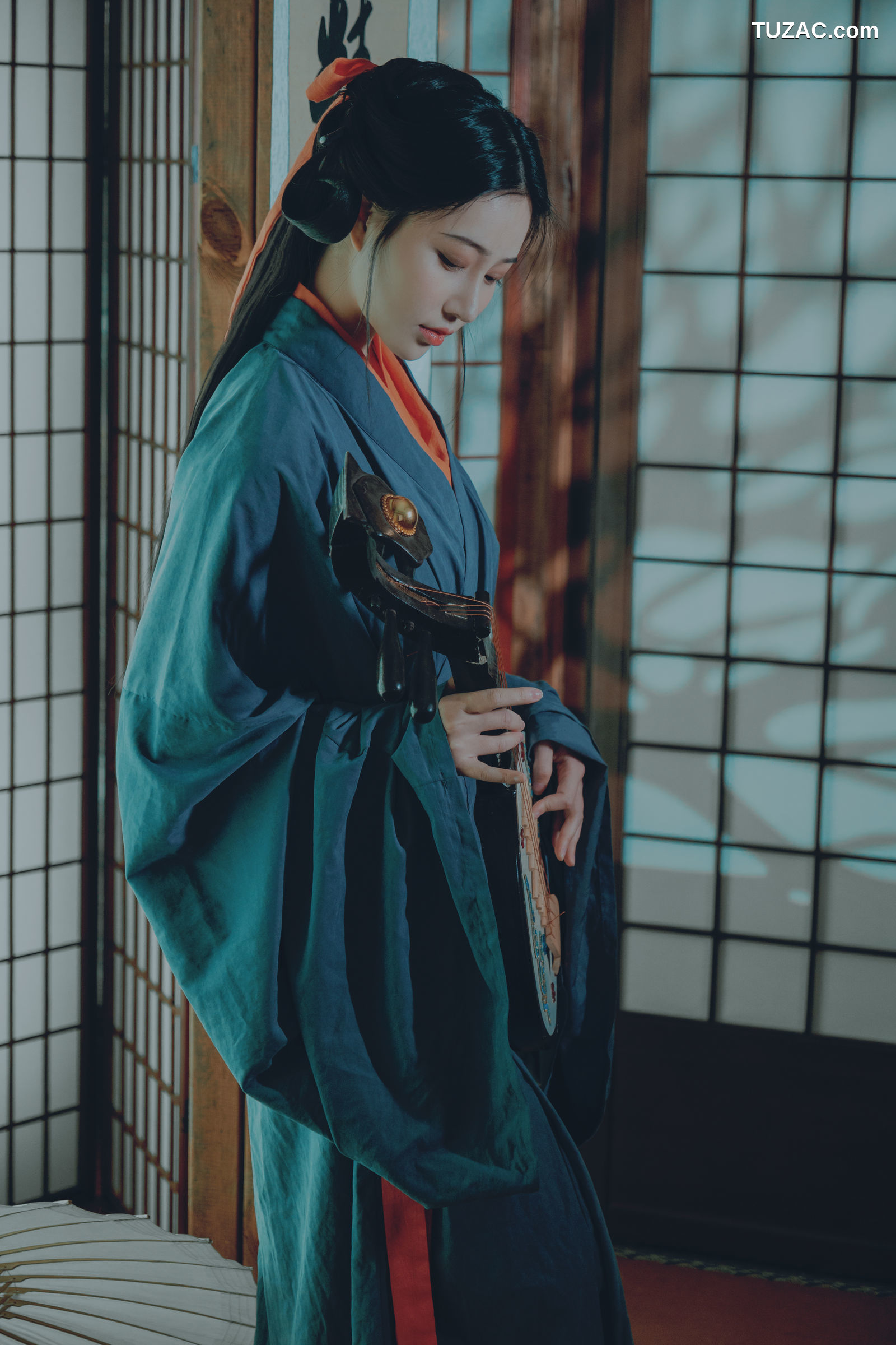 年年Nnian-汉宫春月