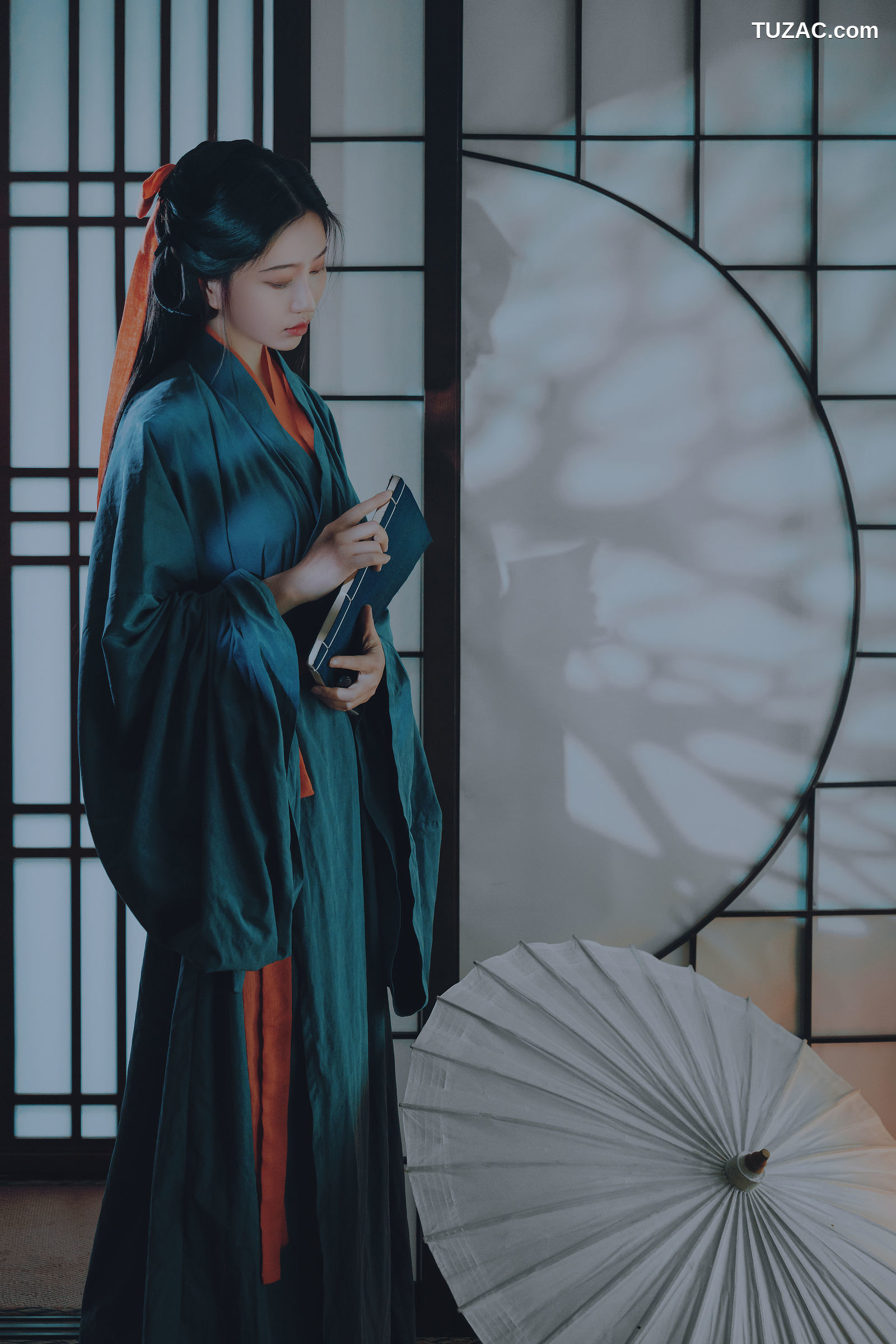 年年Nnian-汉宫春月