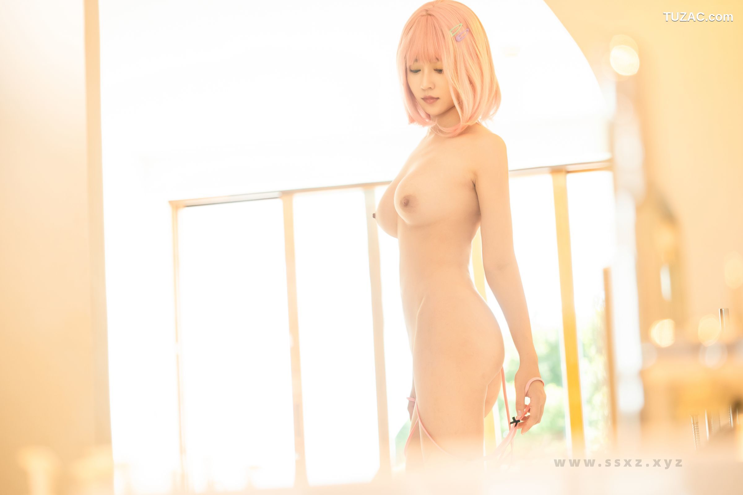 年年Nnian-红色玛奇朵-模特面试-罕见出镜