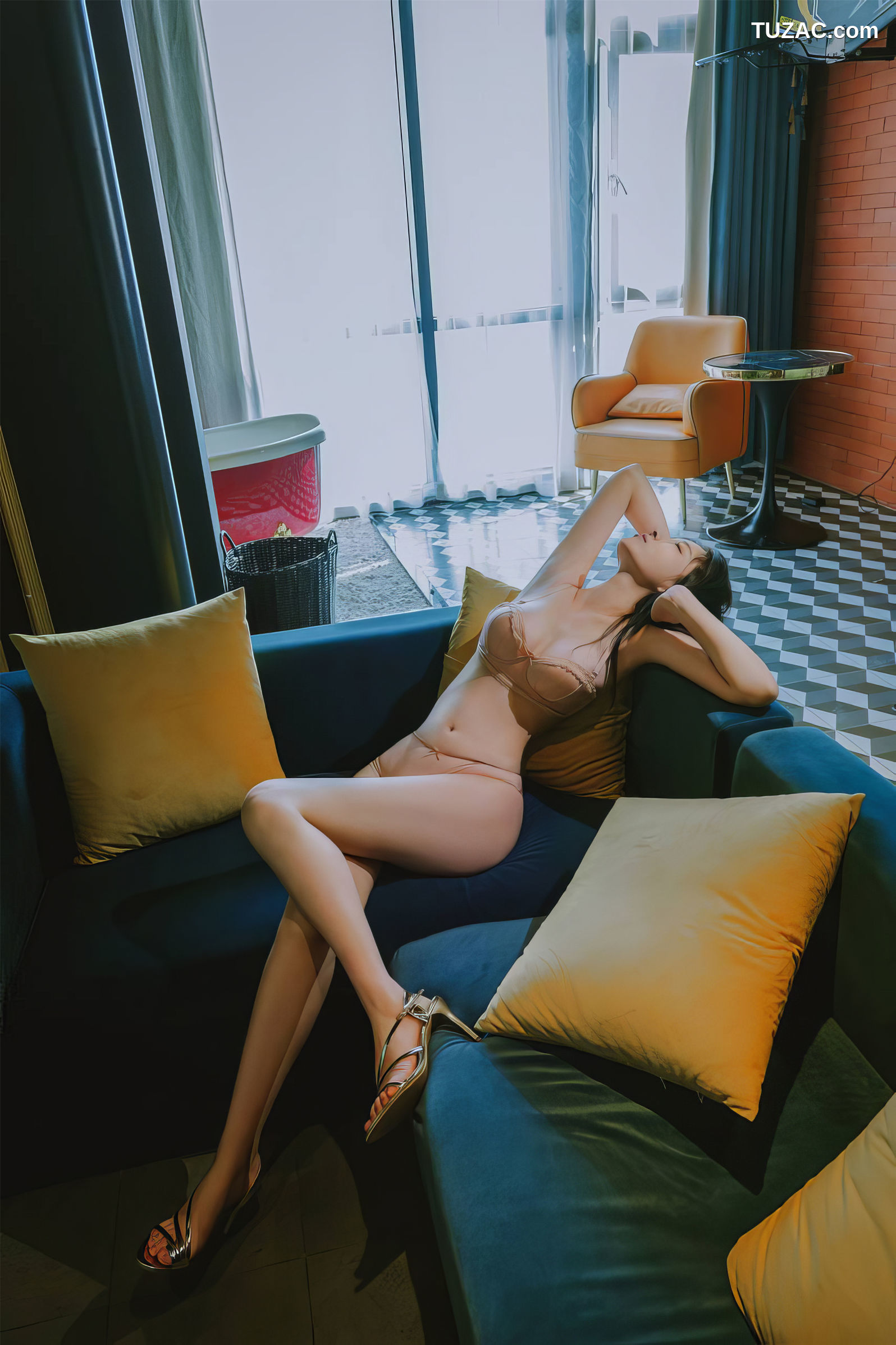 年年Nnian-肉色内衣