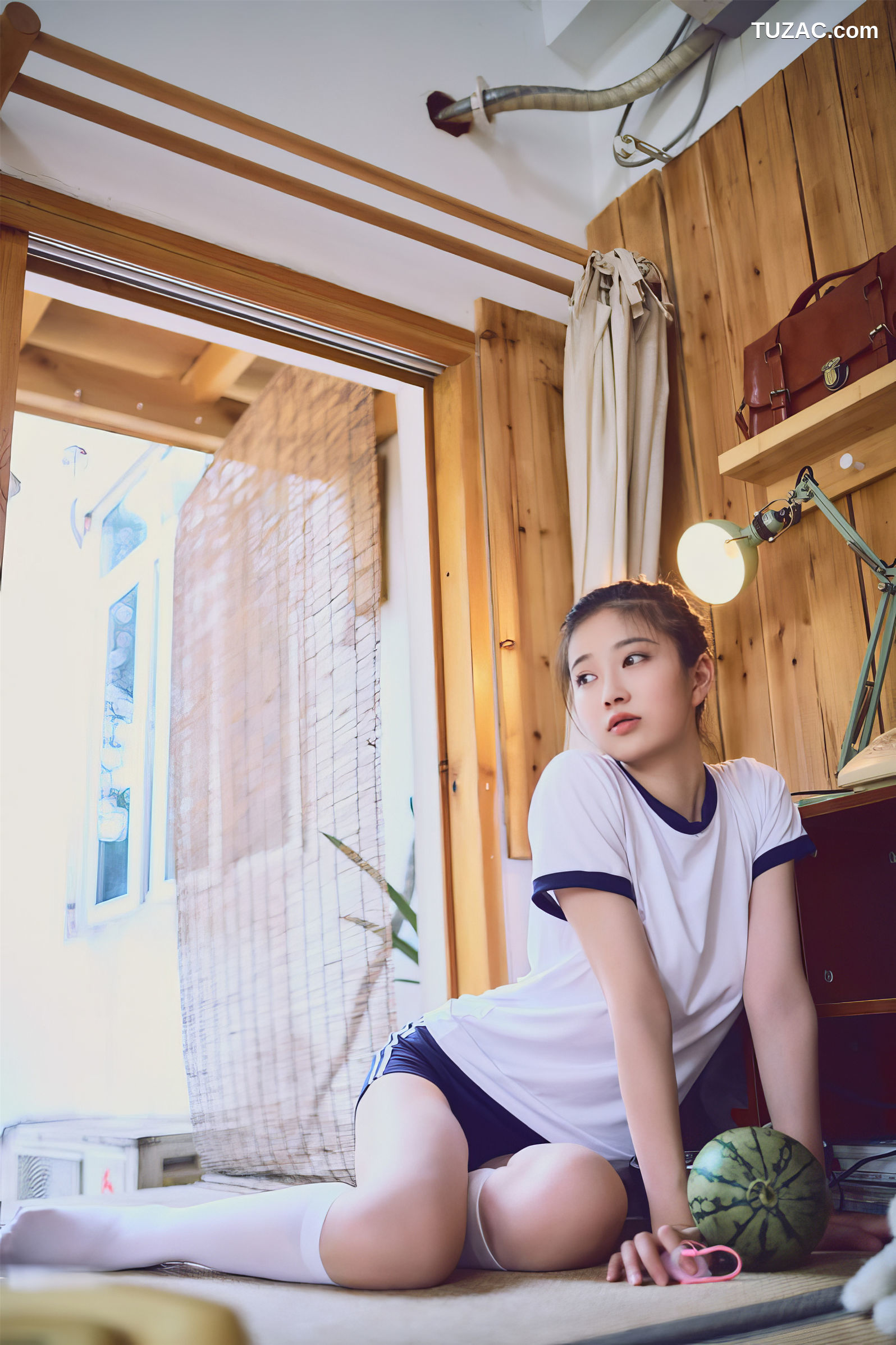 年年Nnian-运动服