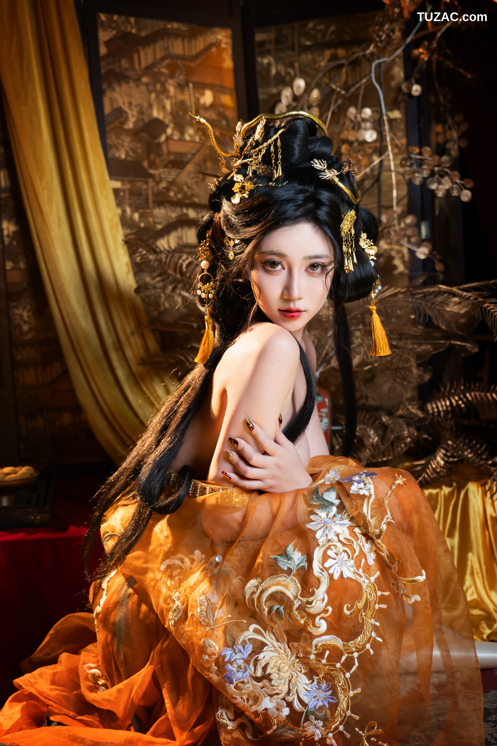 年年Nnian-金蛇贺岁