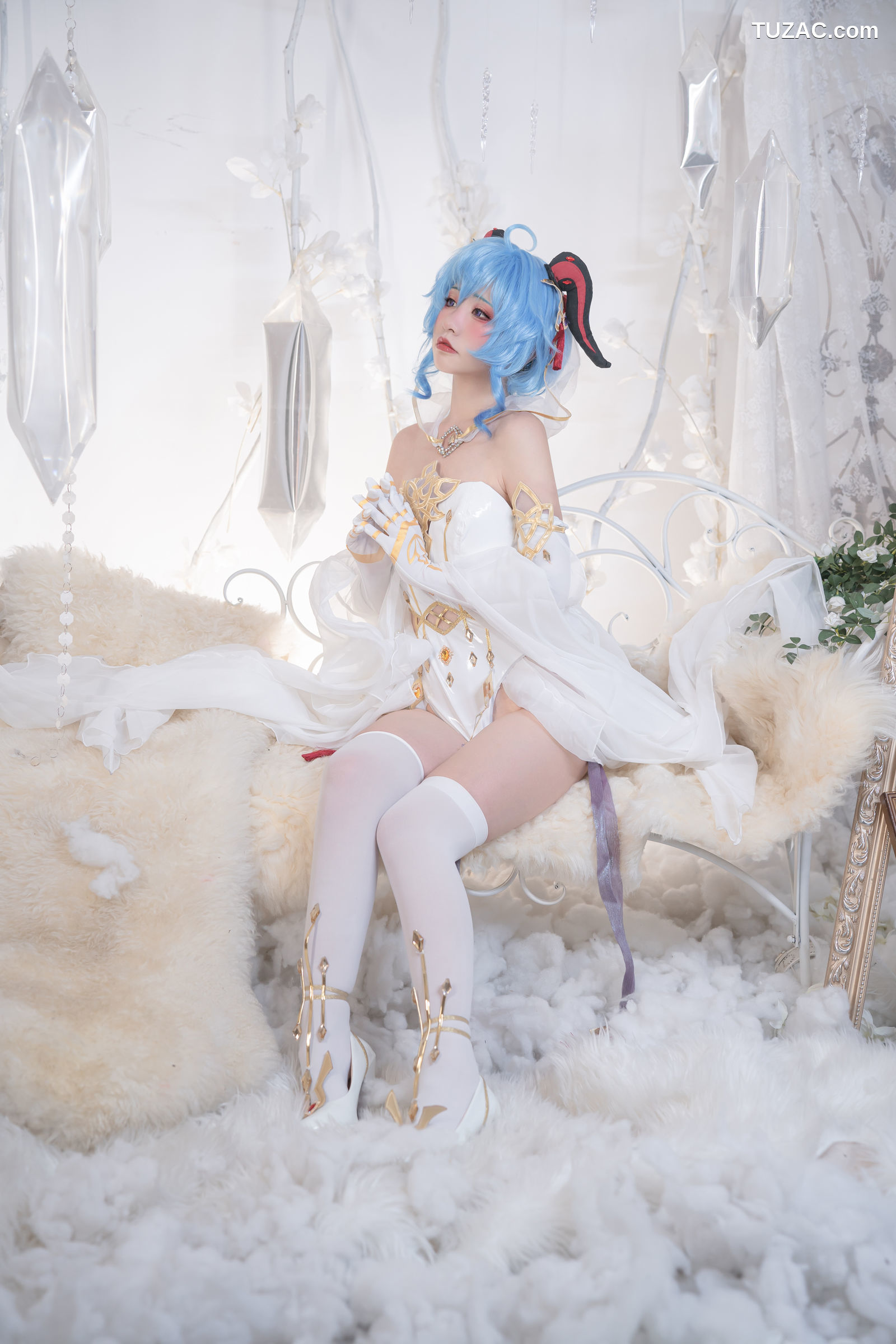 爆机少女喵小吉-12月T3-双子：最强冰雪组合