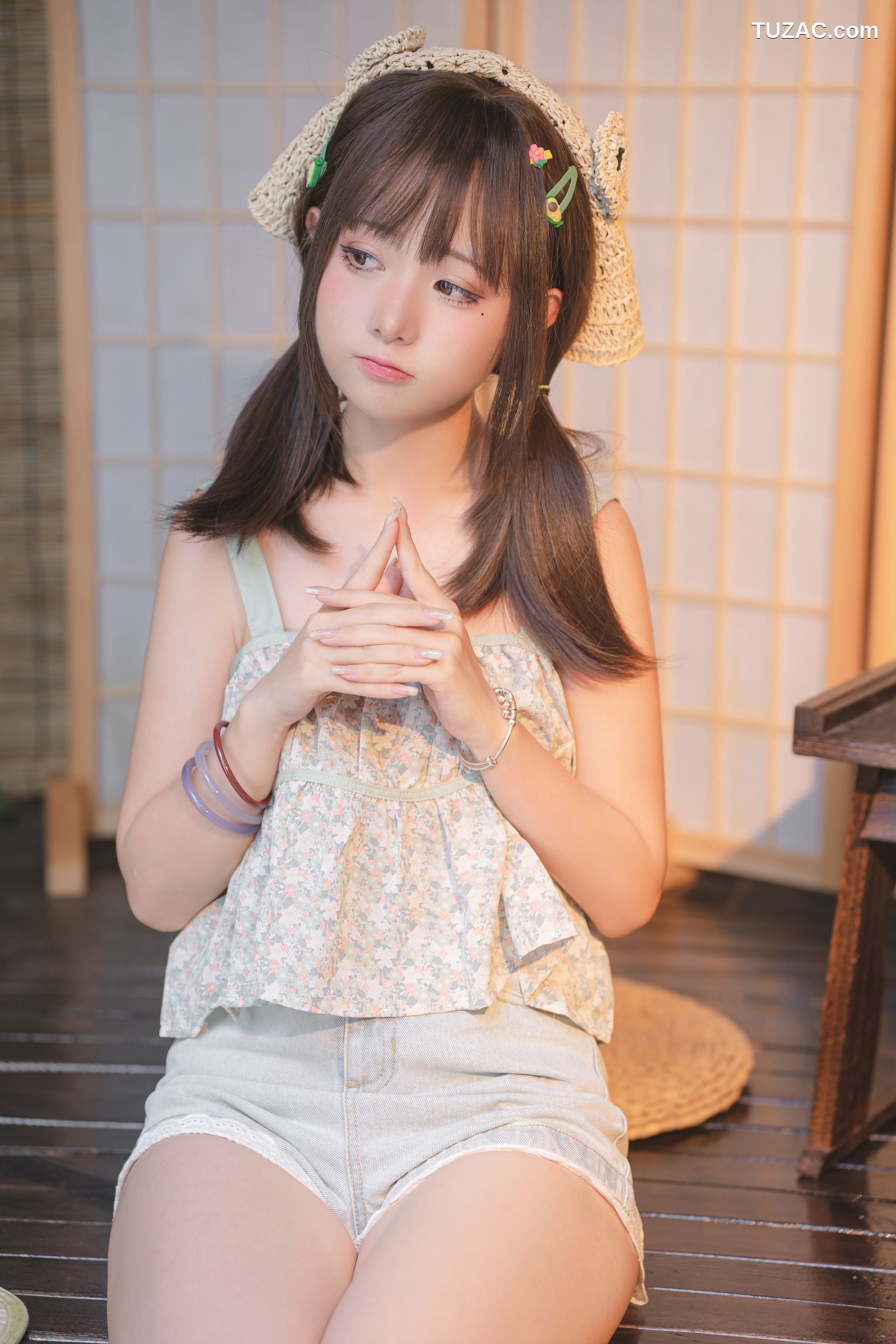 爆机少女喵小吉-小吉的小镇生活