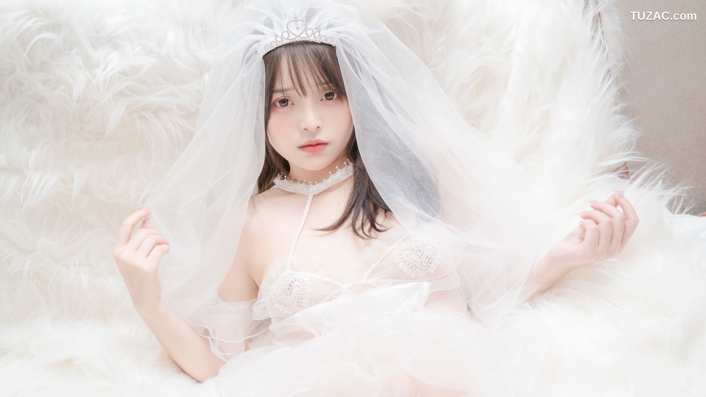 爆机少女喵小吉-白色花嫁