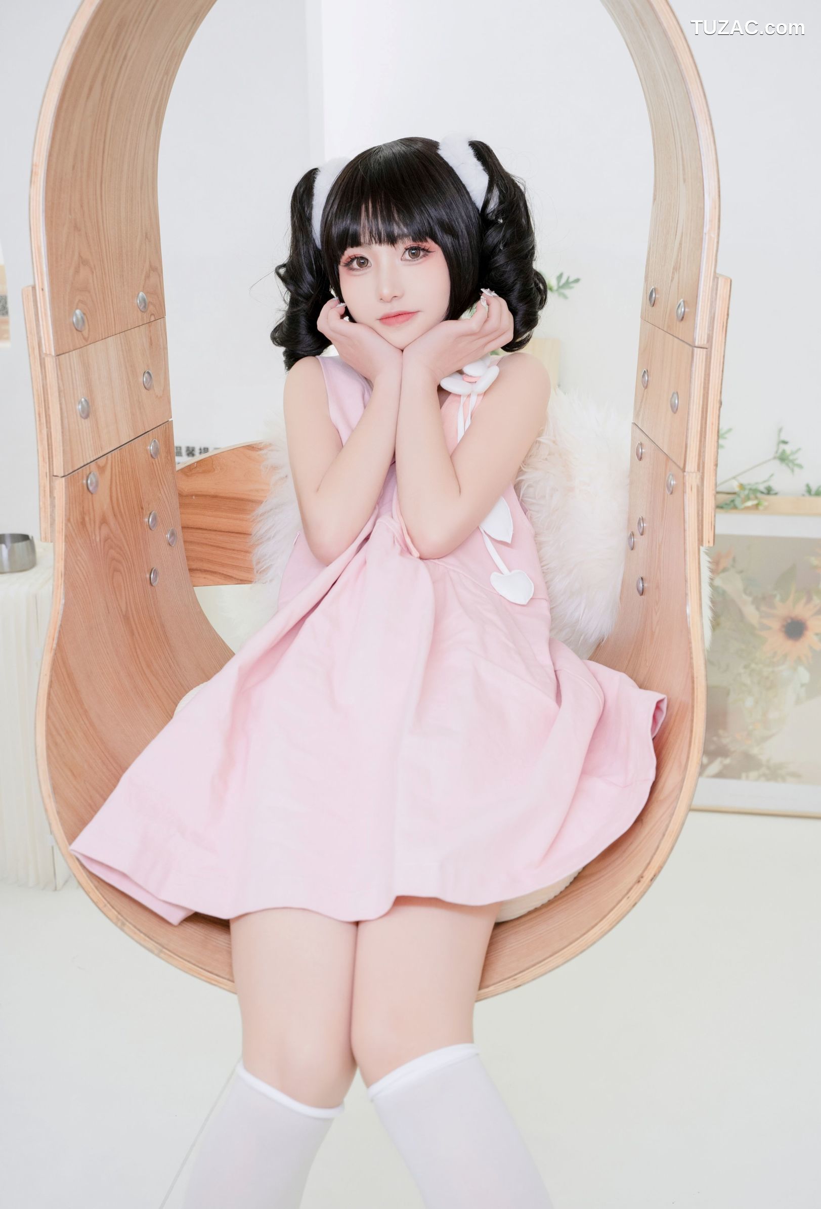 爆机少女喵小吉-蜜桃乌龙