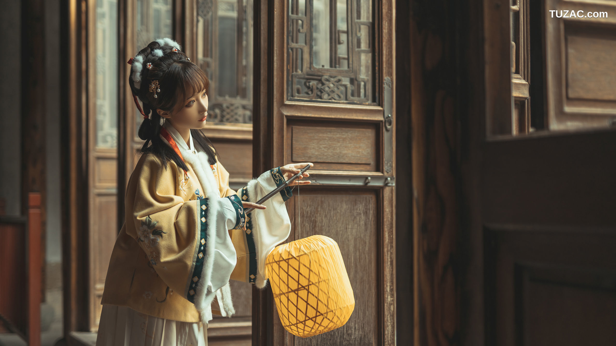 蠢沫沫-140-黄汉服