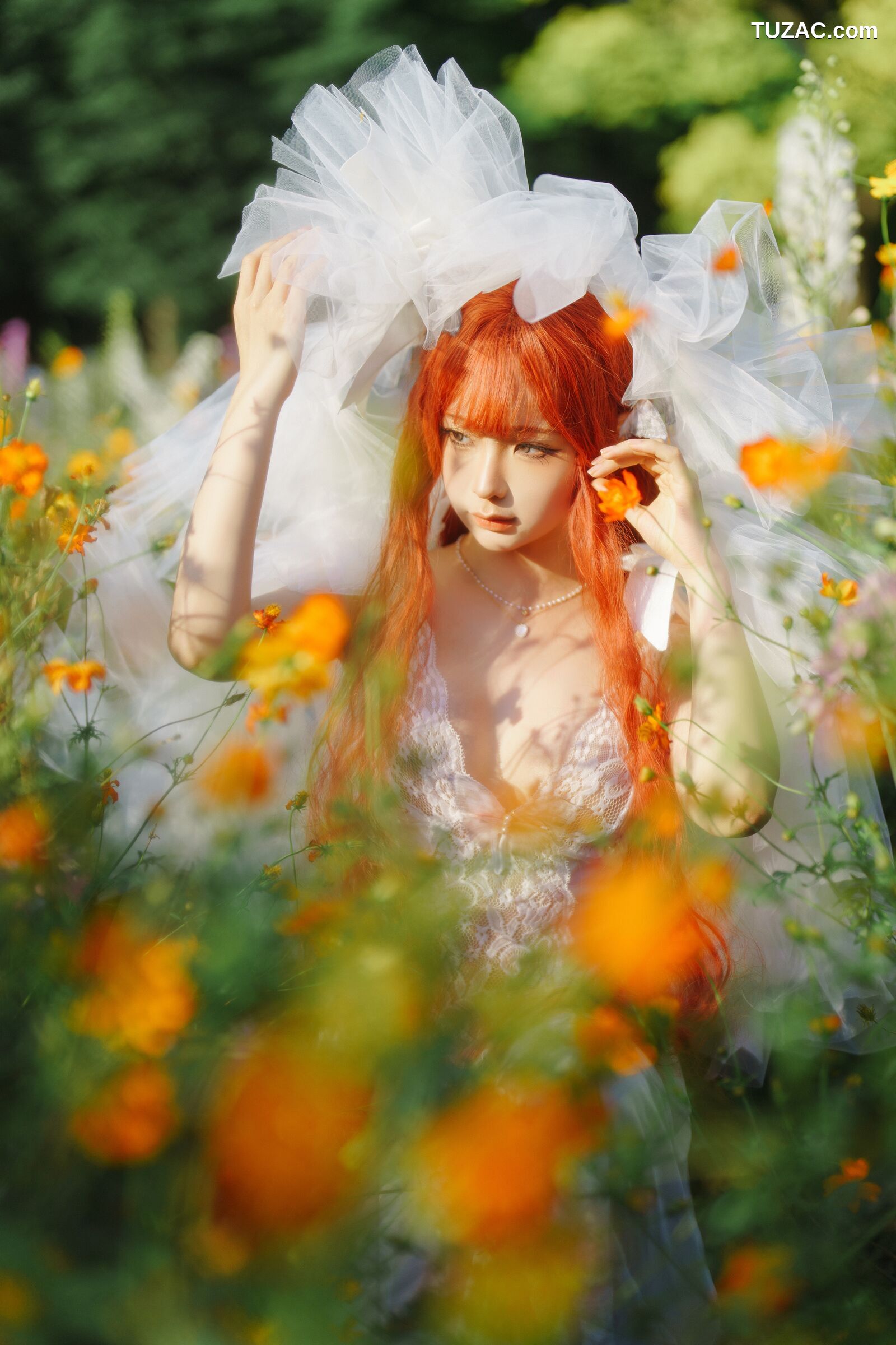 蠢沫沫-花丛婚纱