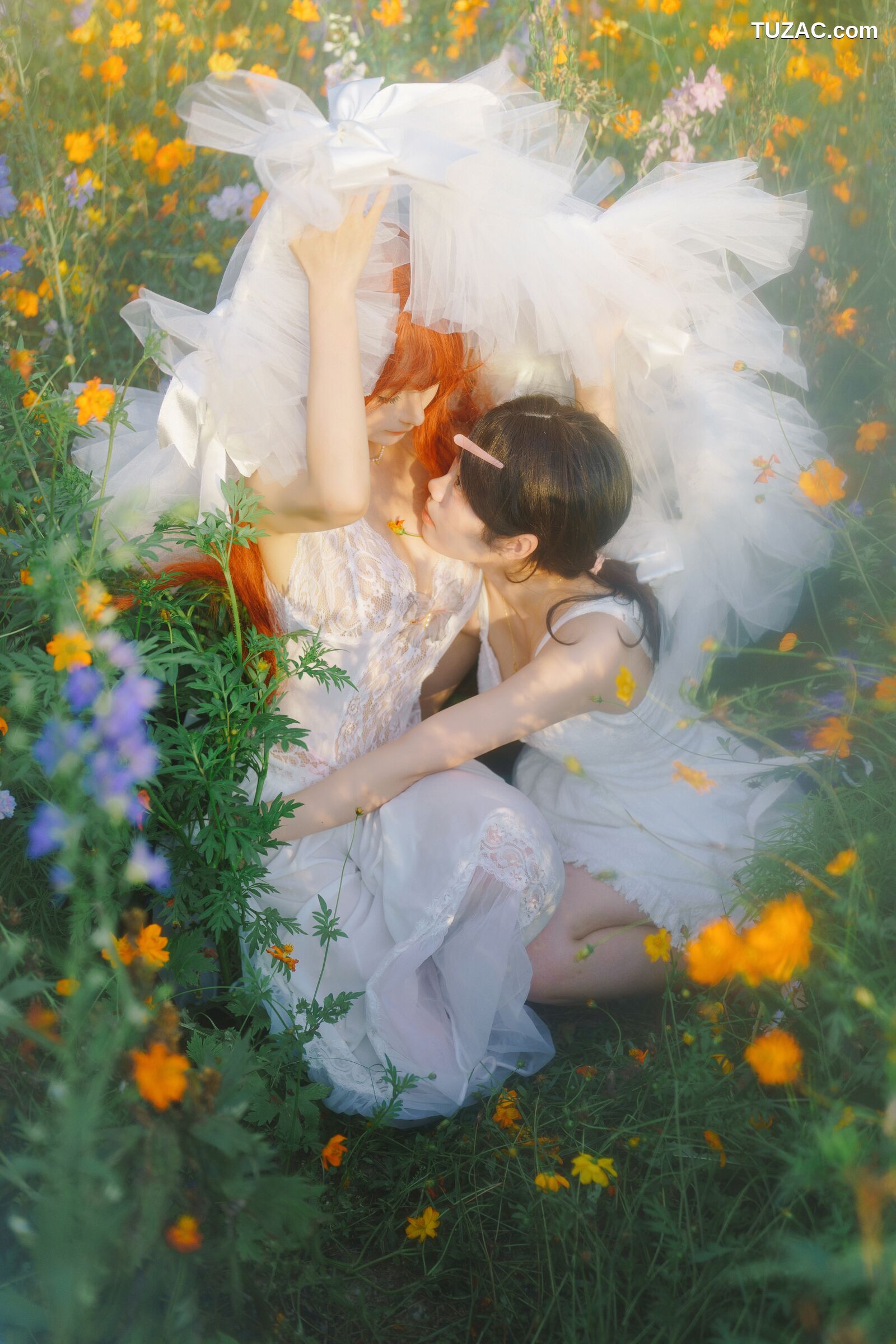 蠢沫沫-花丛婚纱