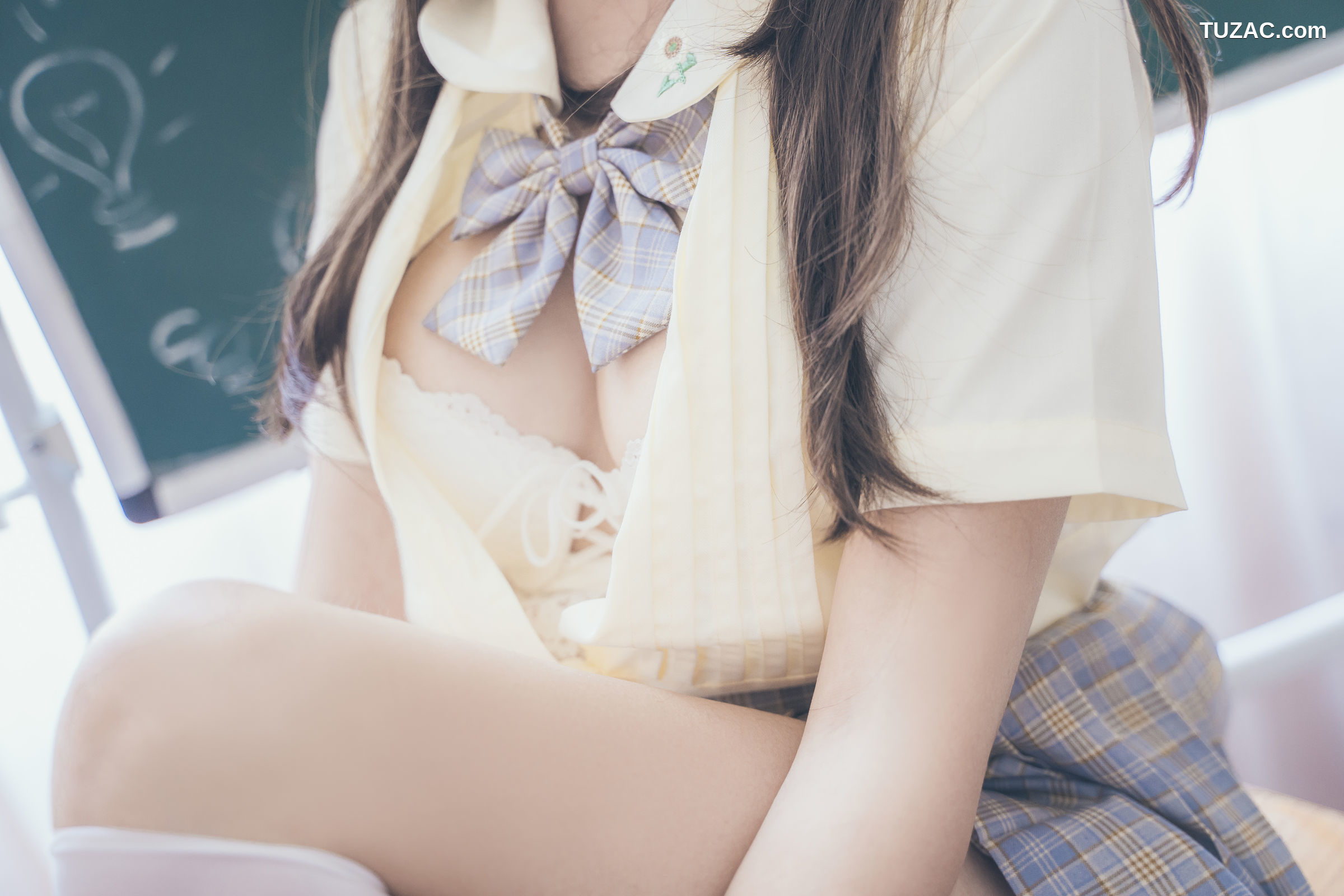 过期米线线喵-072-教室写真