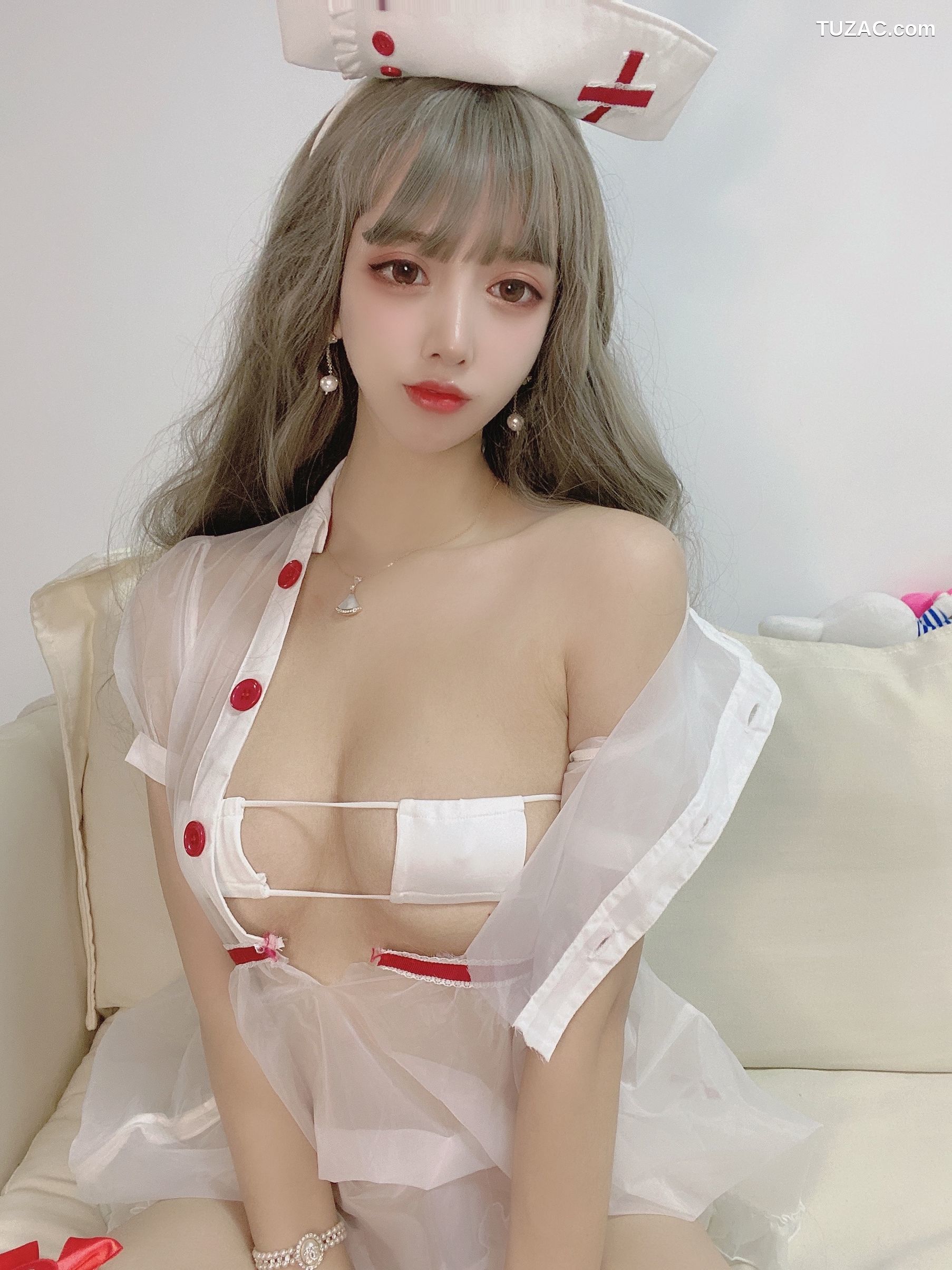 过期米线线喵-兔子护士