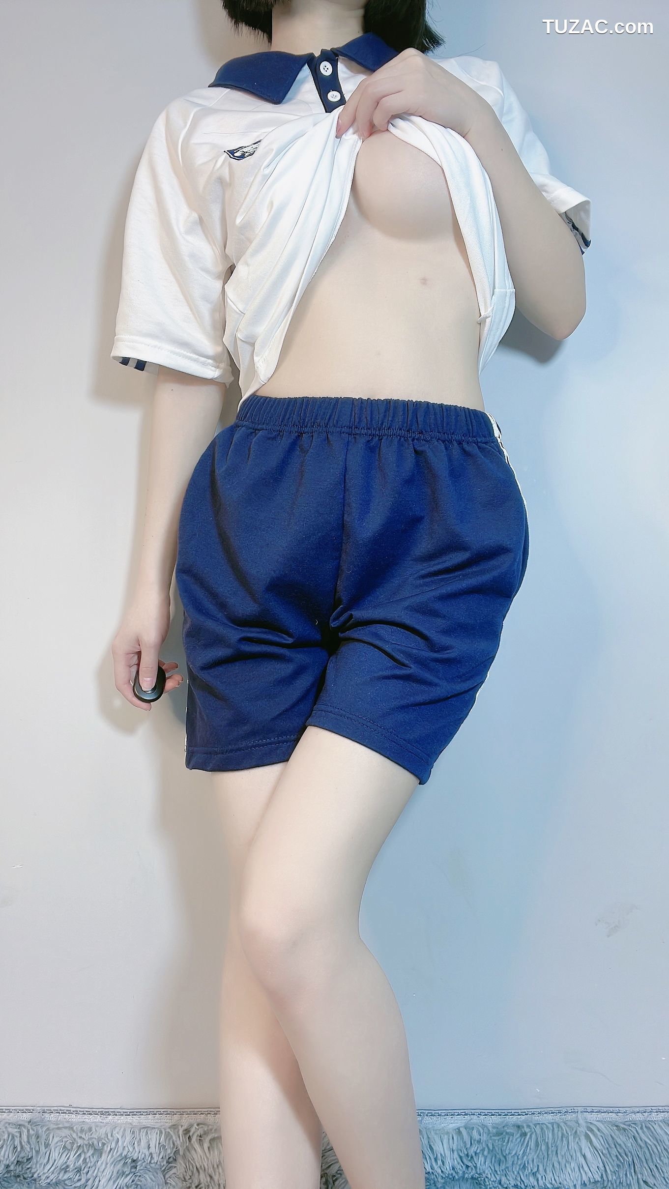 鹿八岁-不良学妹