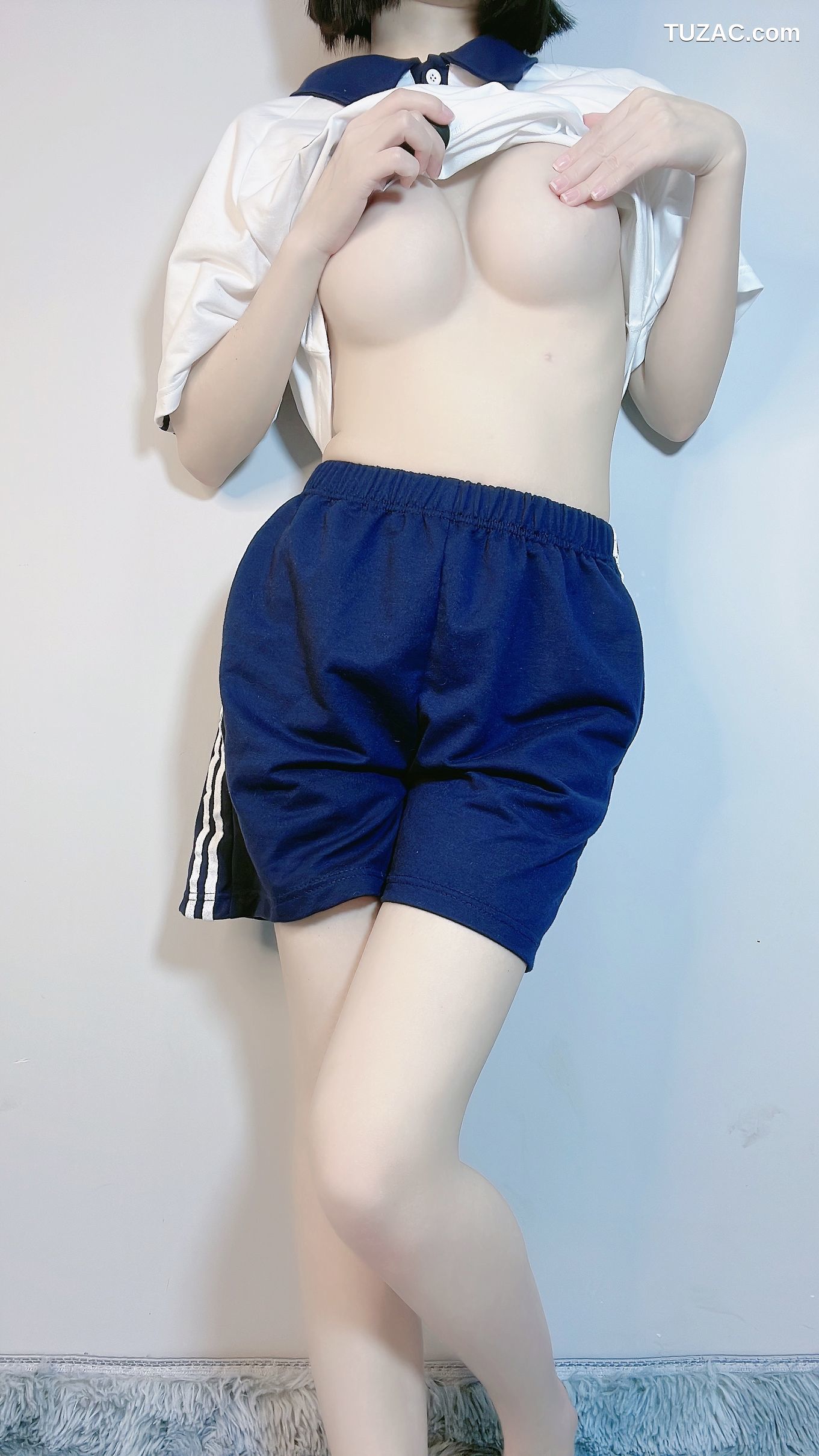 鹿八岁-不良学妹