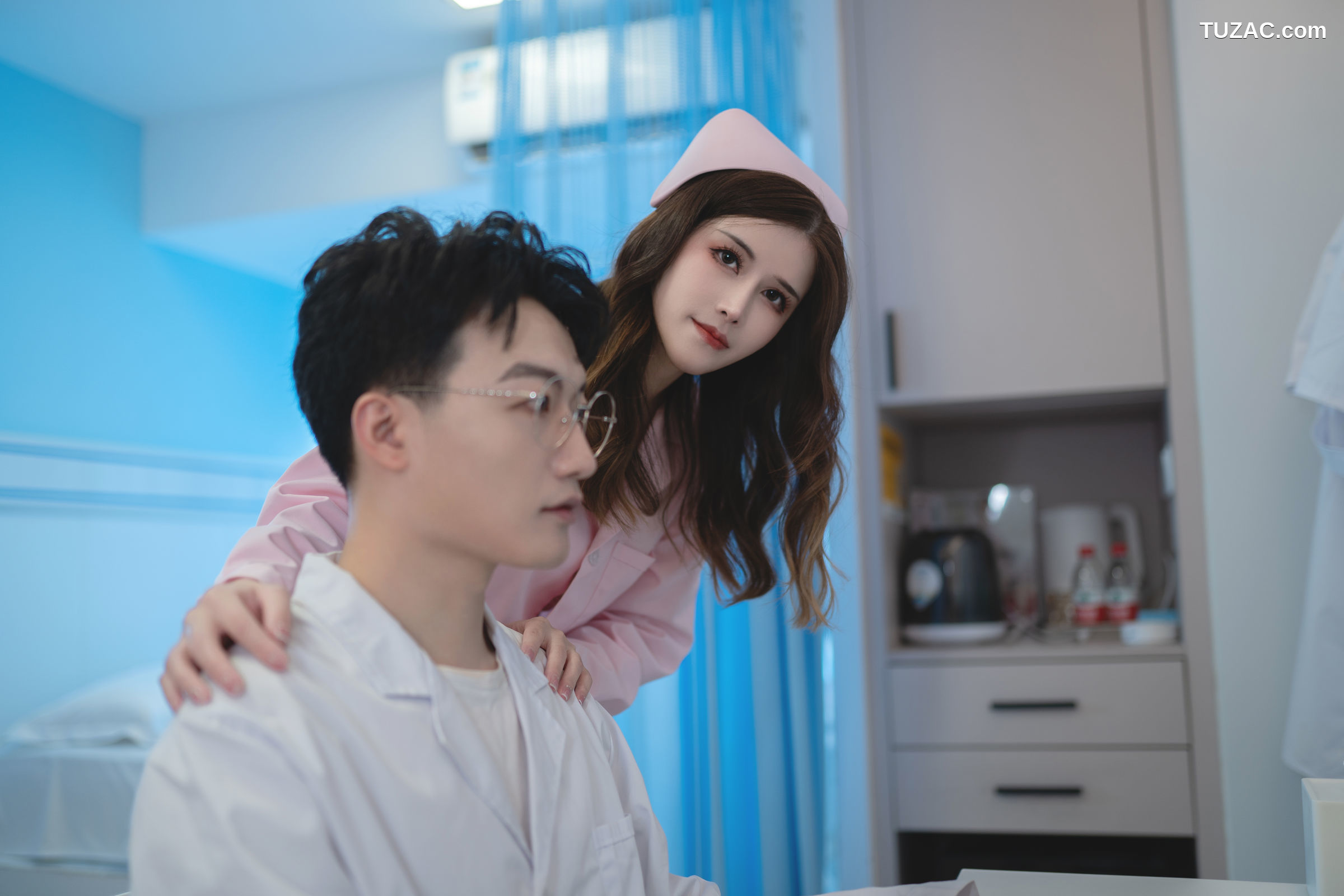 鹿八岁-医生和护士