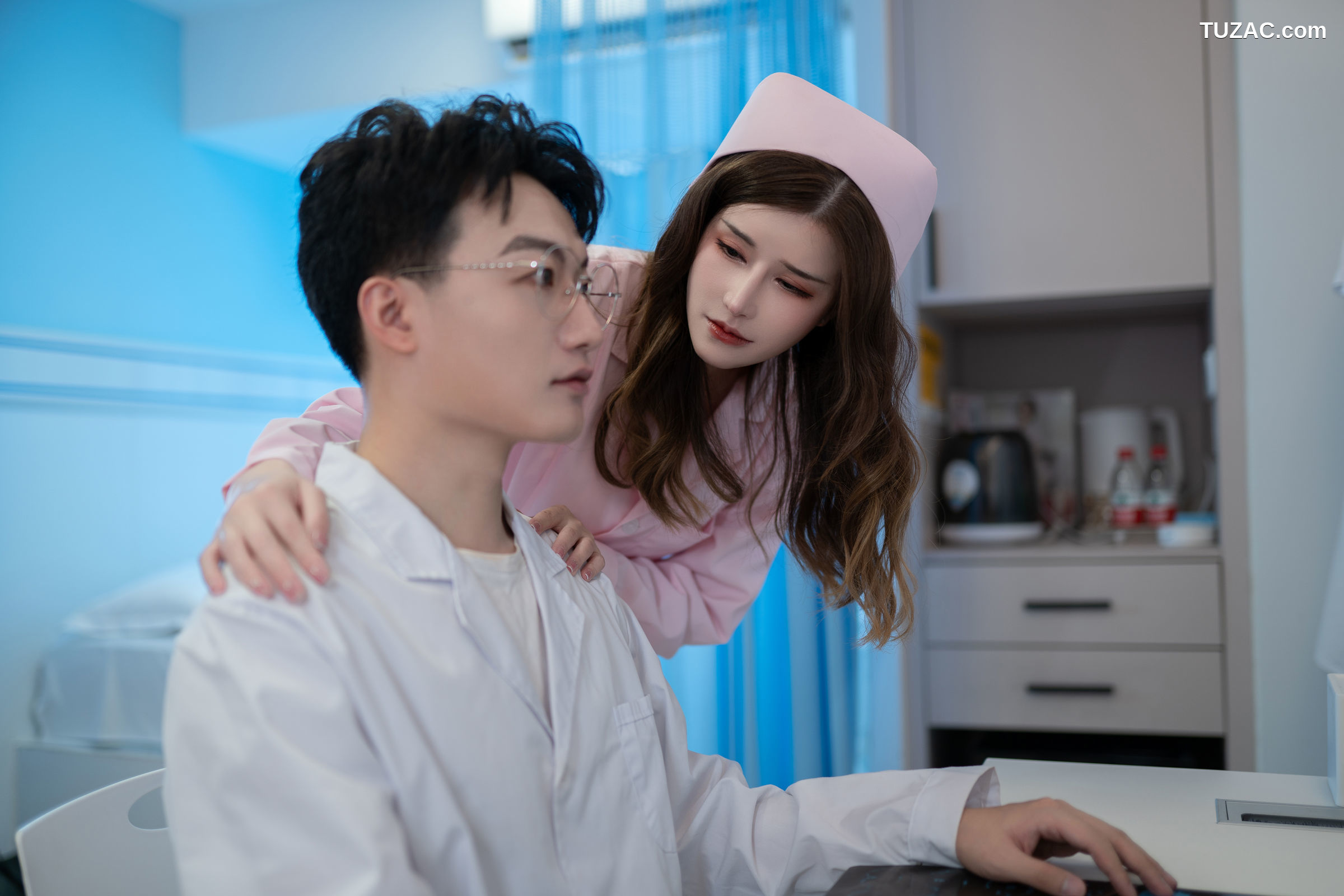 鹿八岁-医生和护士