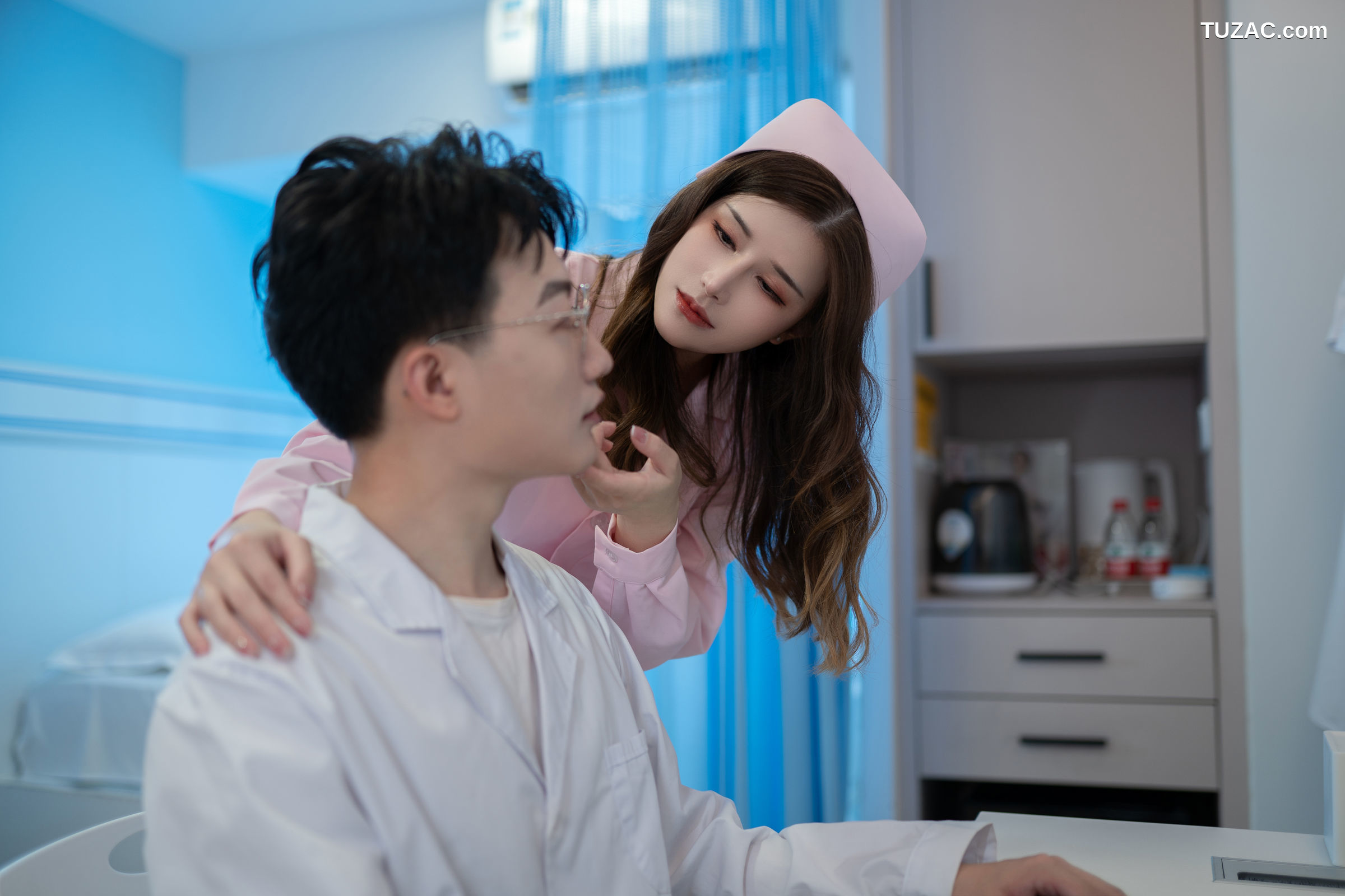 鹿八岁-医生和护士