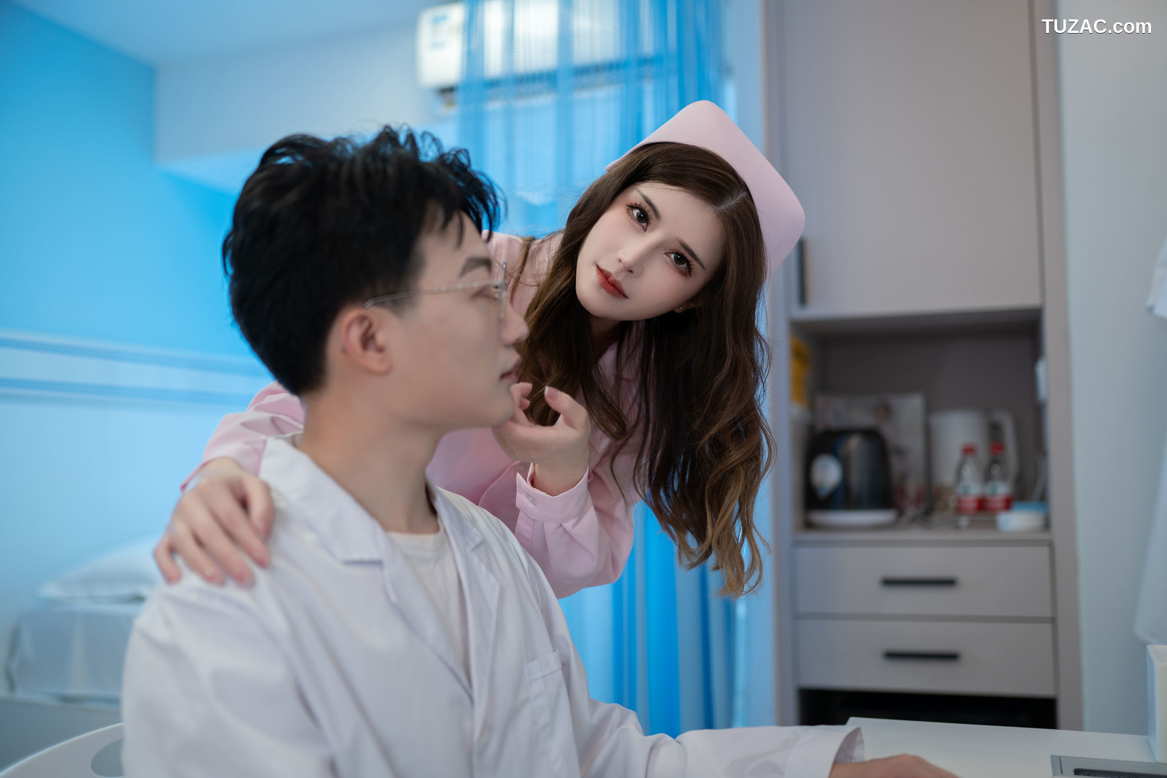 鹿八岁-医生和护士